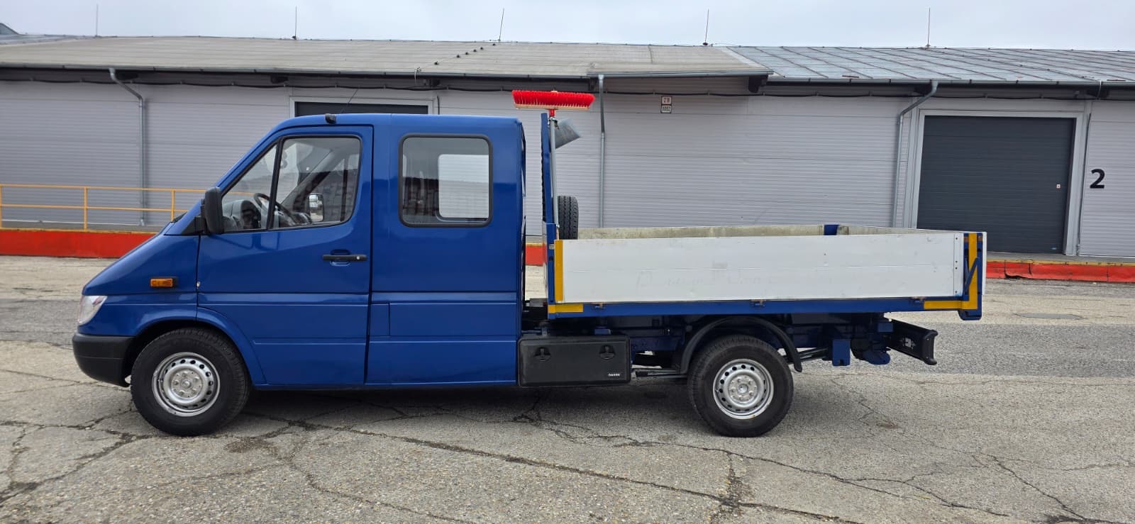 
								Mercedes-Benz 331 Sklapač full									