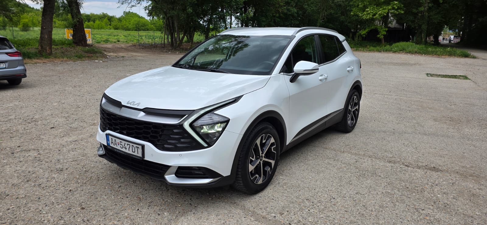 
								KIA SPORTAGE full									