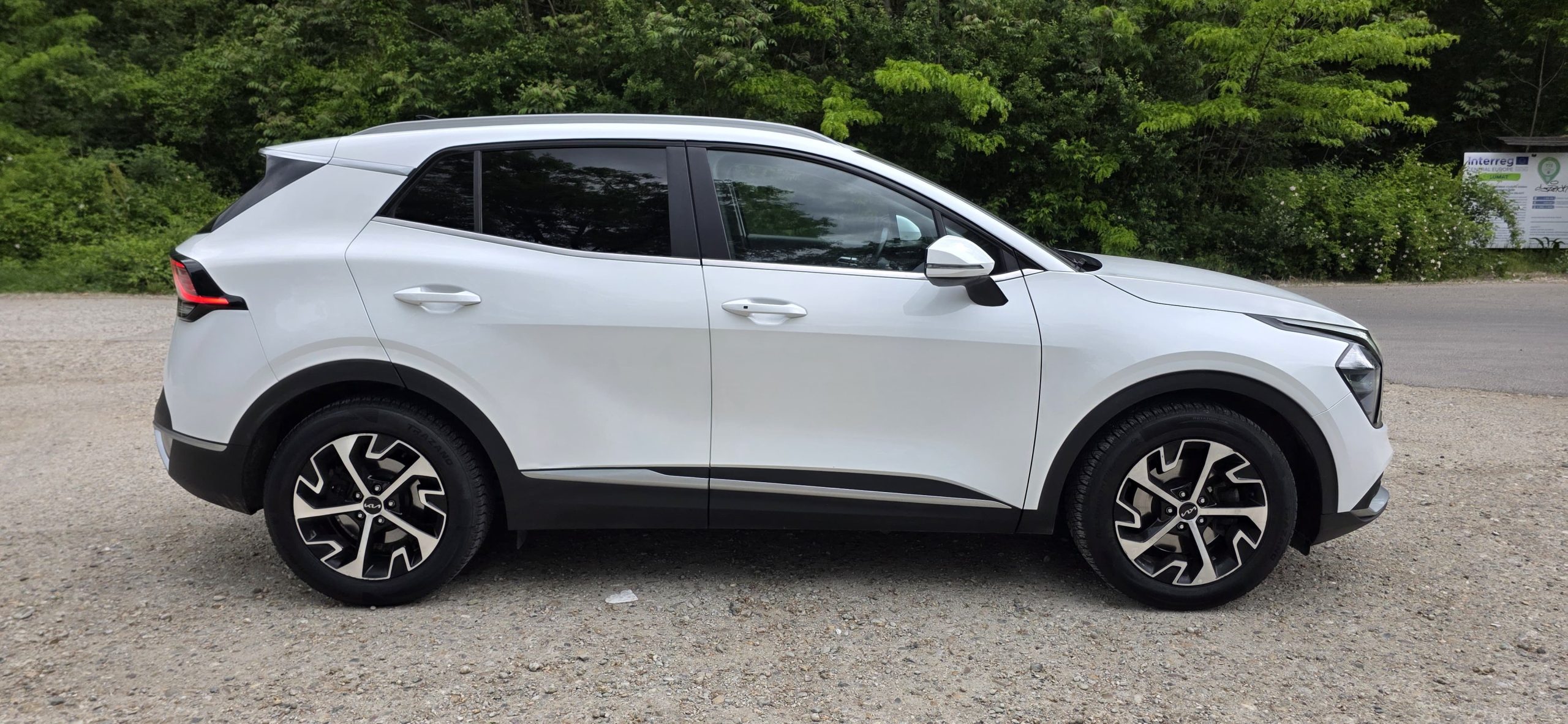 
								KIA SPORTAGE full									