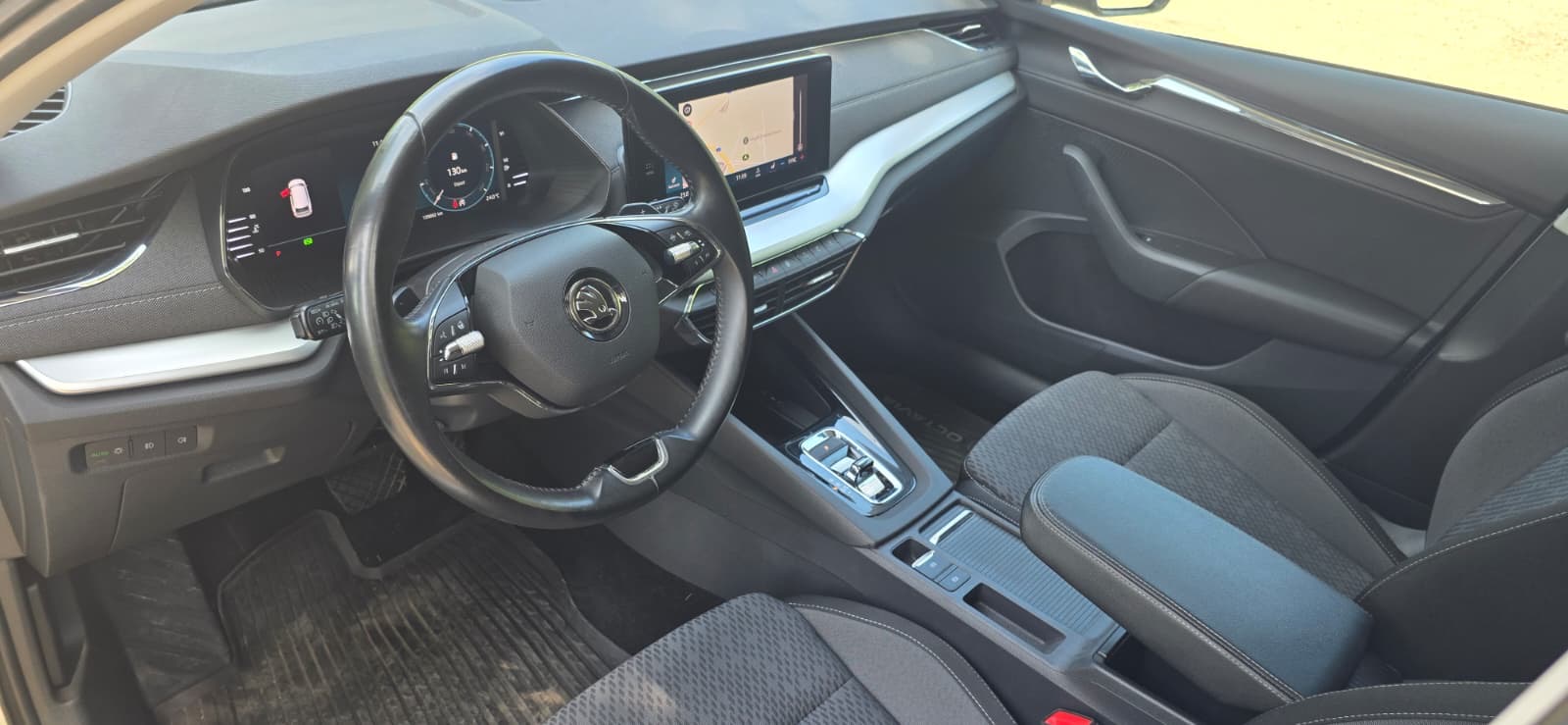 
								Škoda Octavia 2.0TDI full									