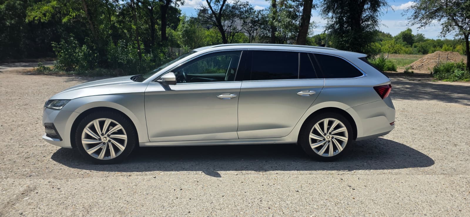 
								Škoda Octavia 2.0TDI full									