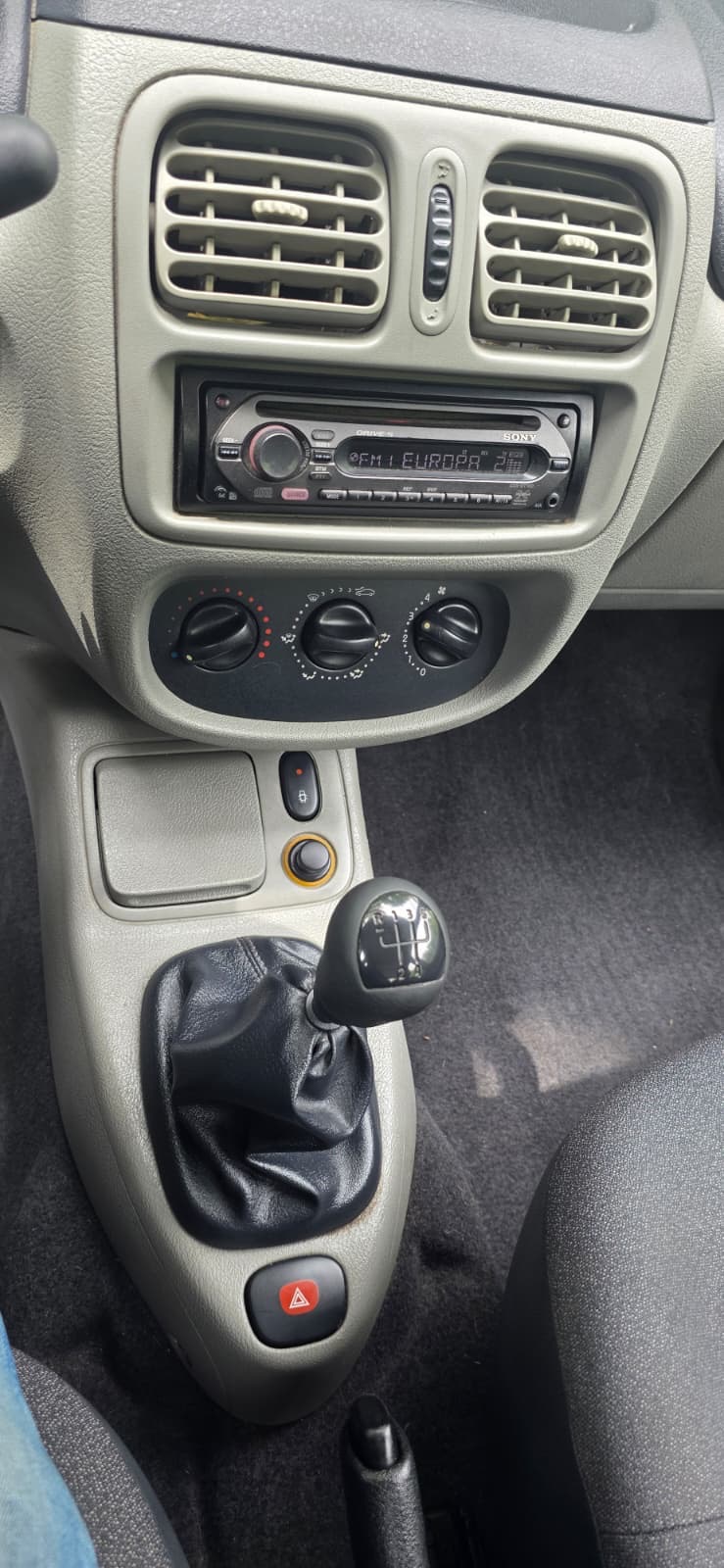 
								Renault Thalia full									