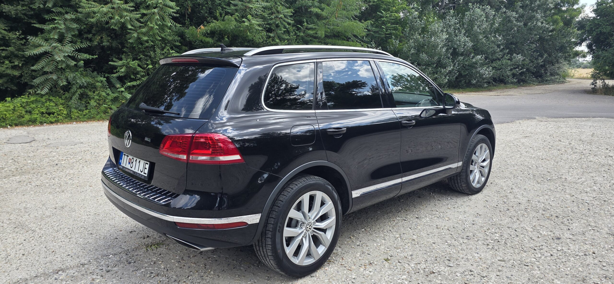 
								Volkswagen Touareg full									