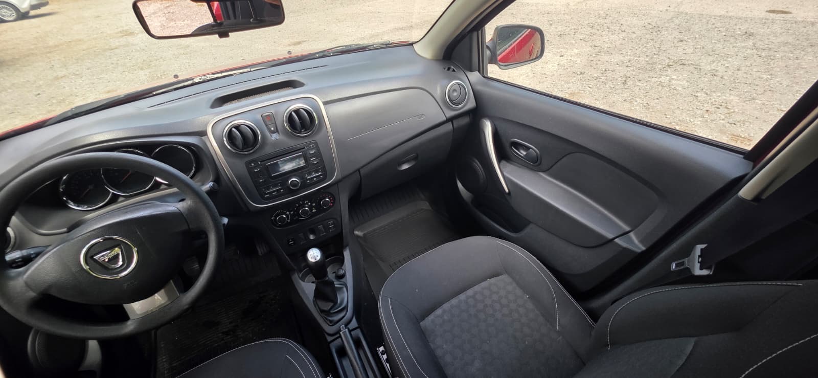 
								Dacia Logan full									