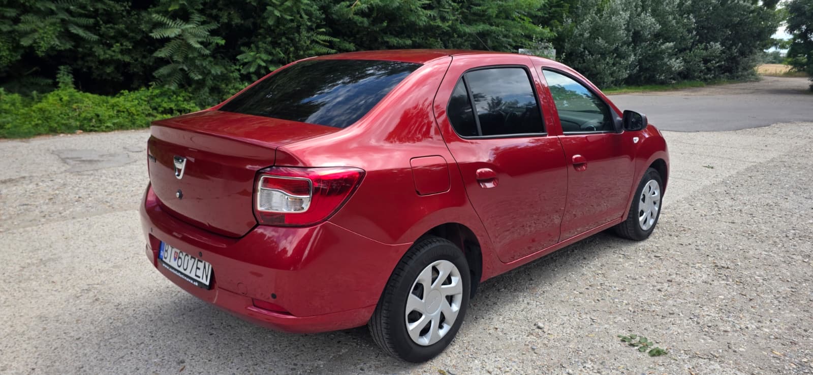 
								Dacia Logan full									