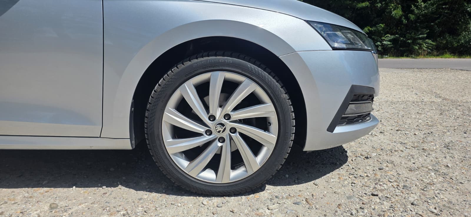 
								Škoda Octavia 2.0TDI full									