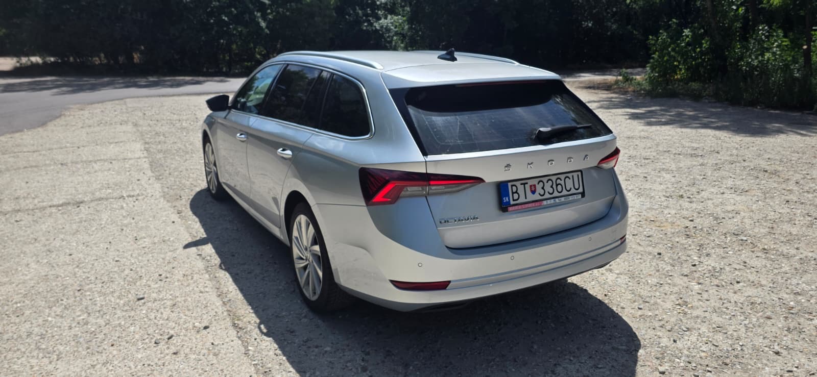 
								Škoda Octavia 2.0TDI full									