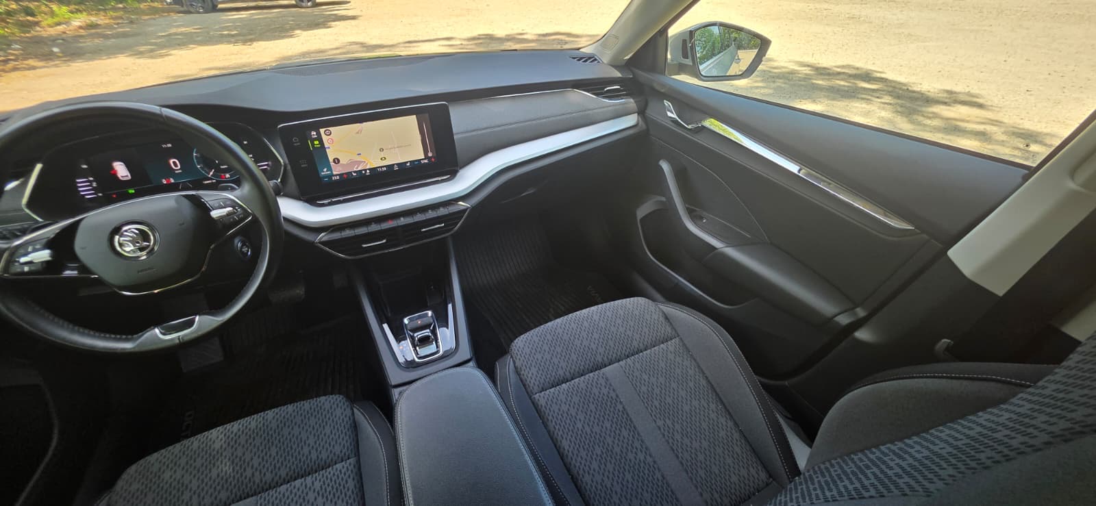 
								Škoda Octavia 2.0TDI full									