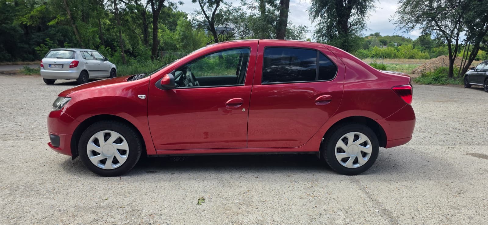 
								Dacia Logan full									