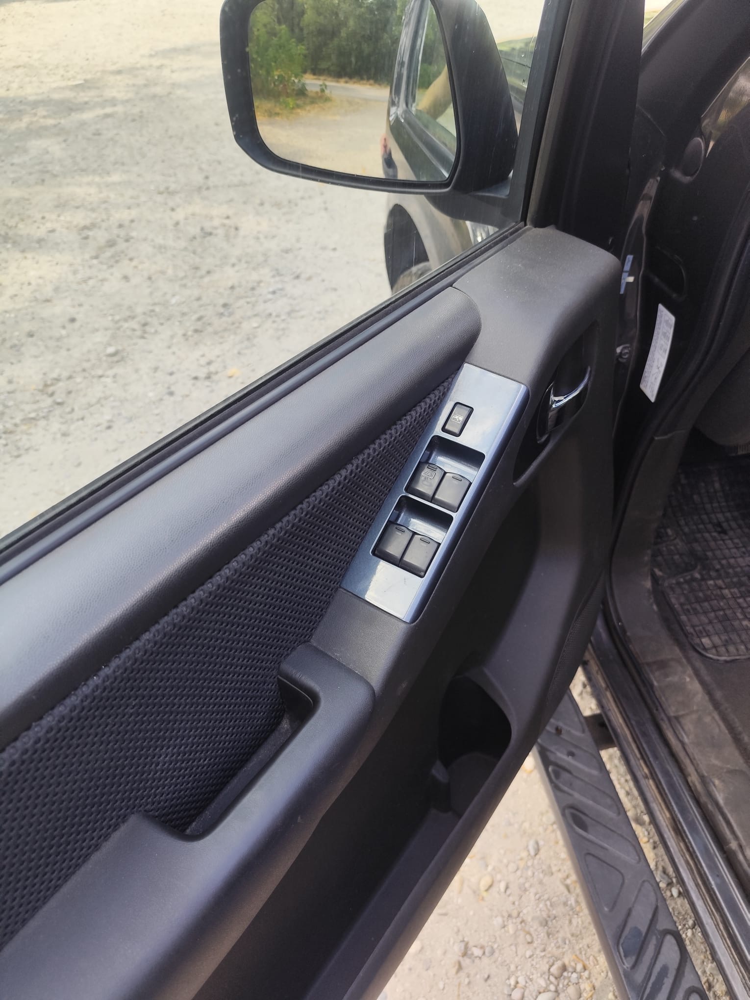 
								Nissan Navara full									