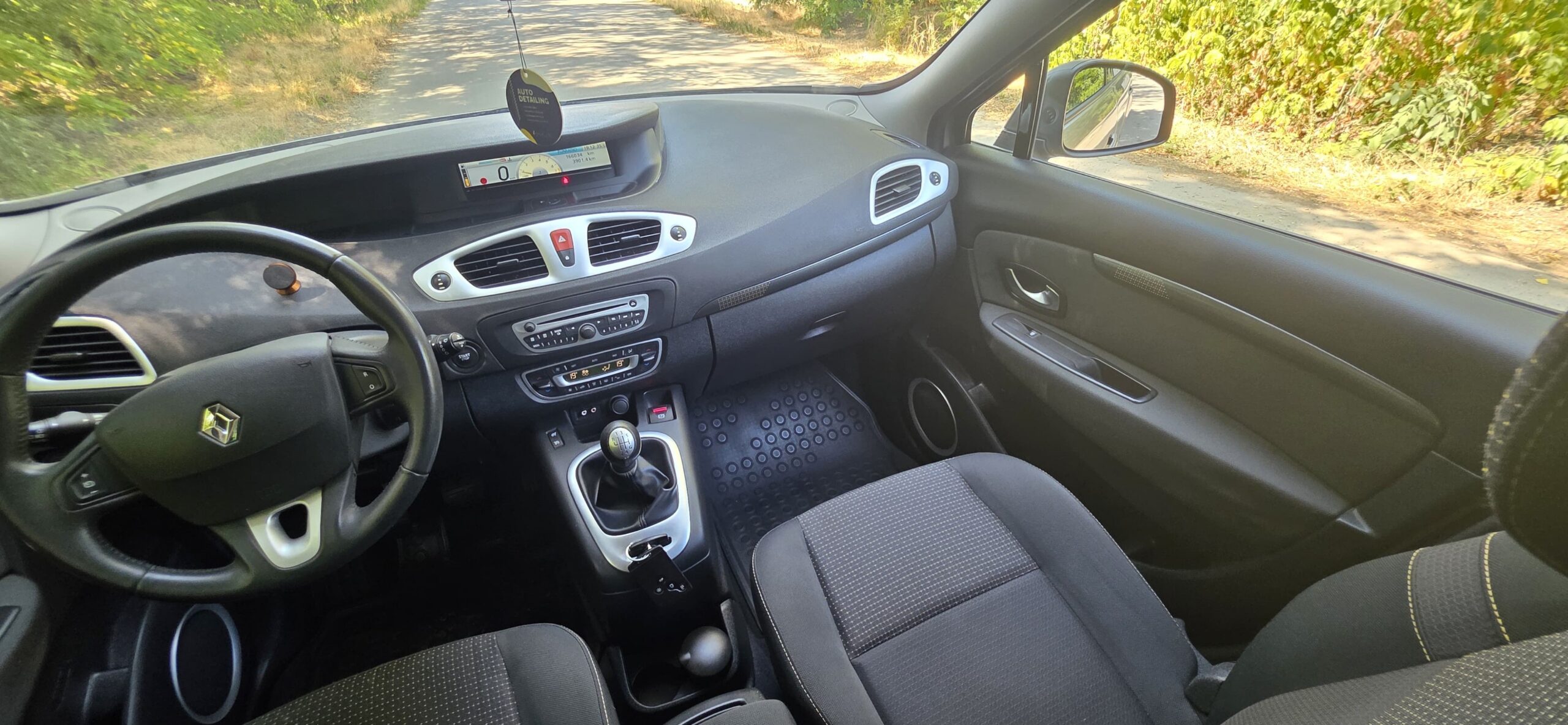 
								Renault Scenic full									