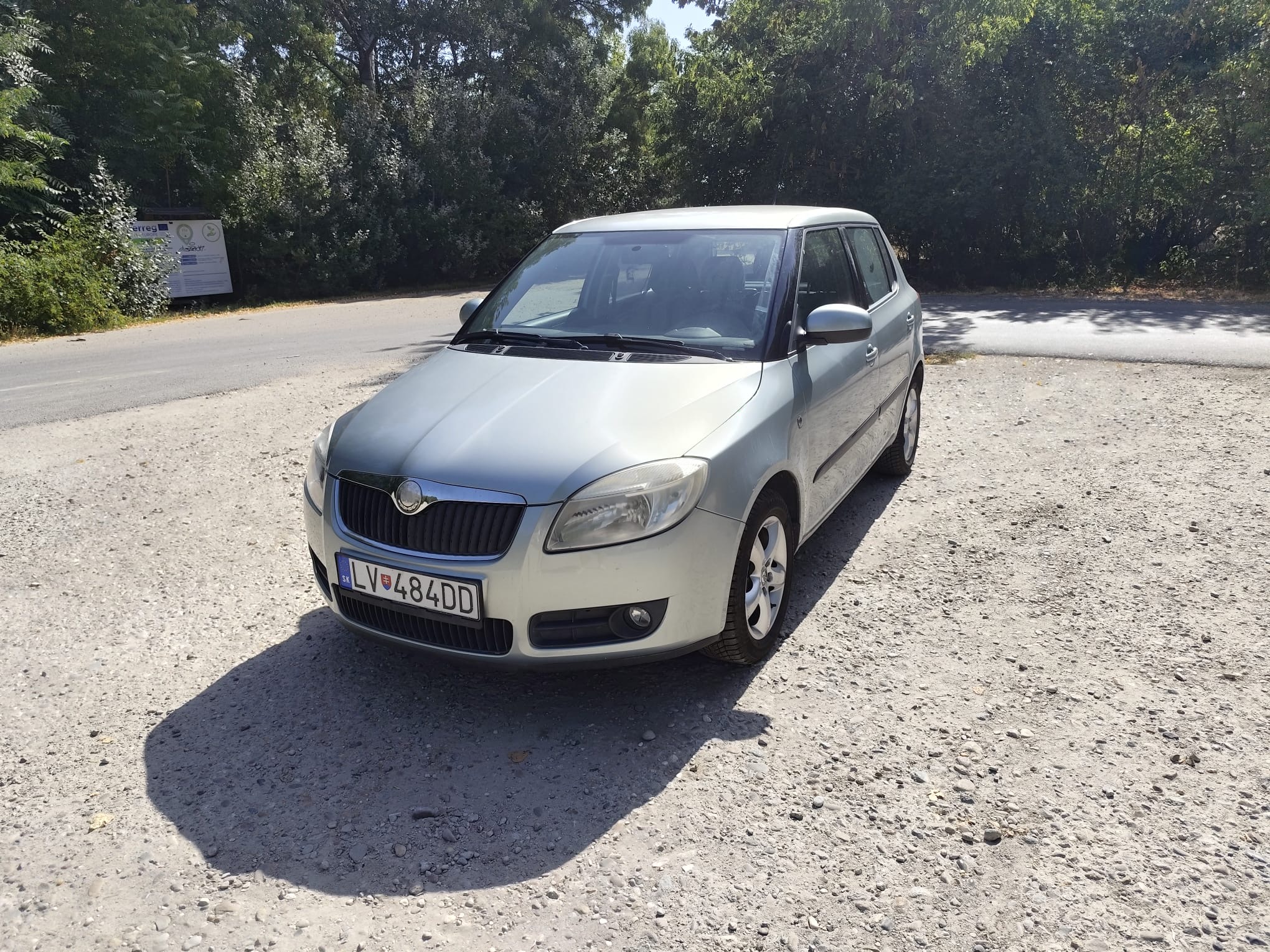 
								Škoda Fabia full									