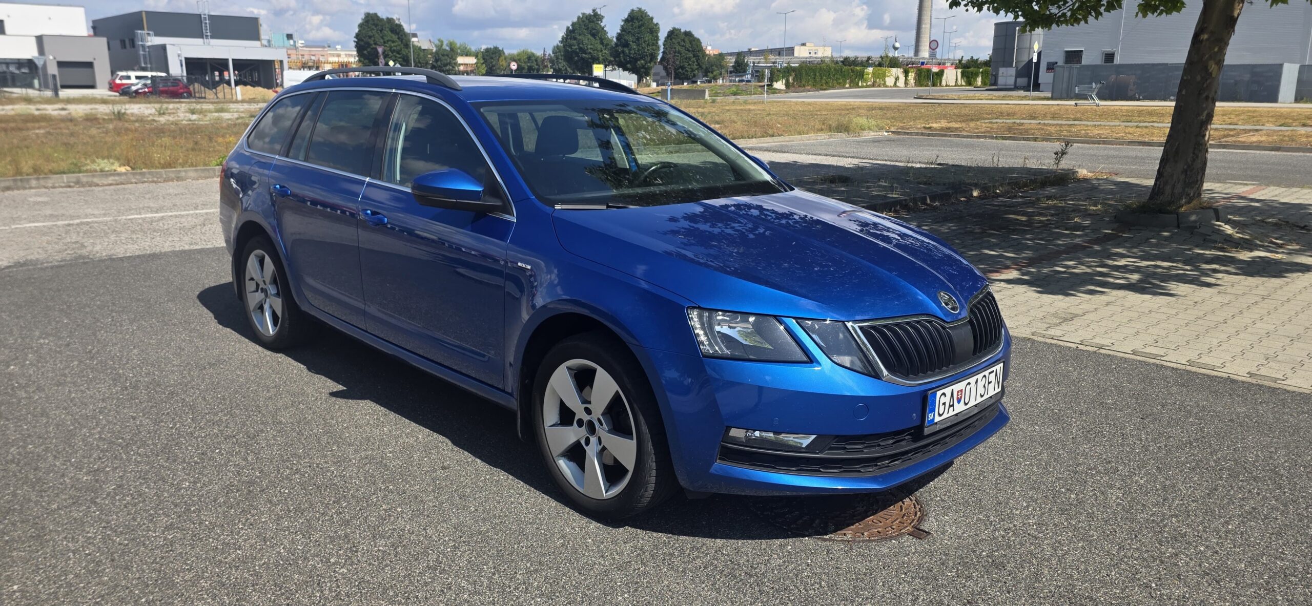 
								Škoda Octavia full									