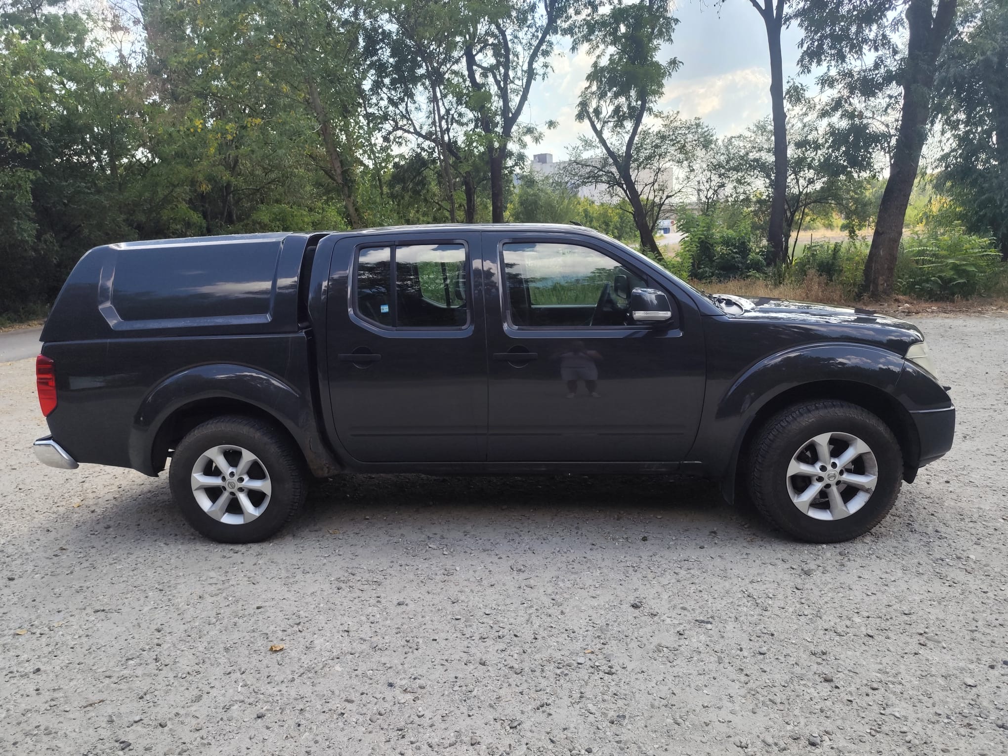 
								Nissan Navara full									