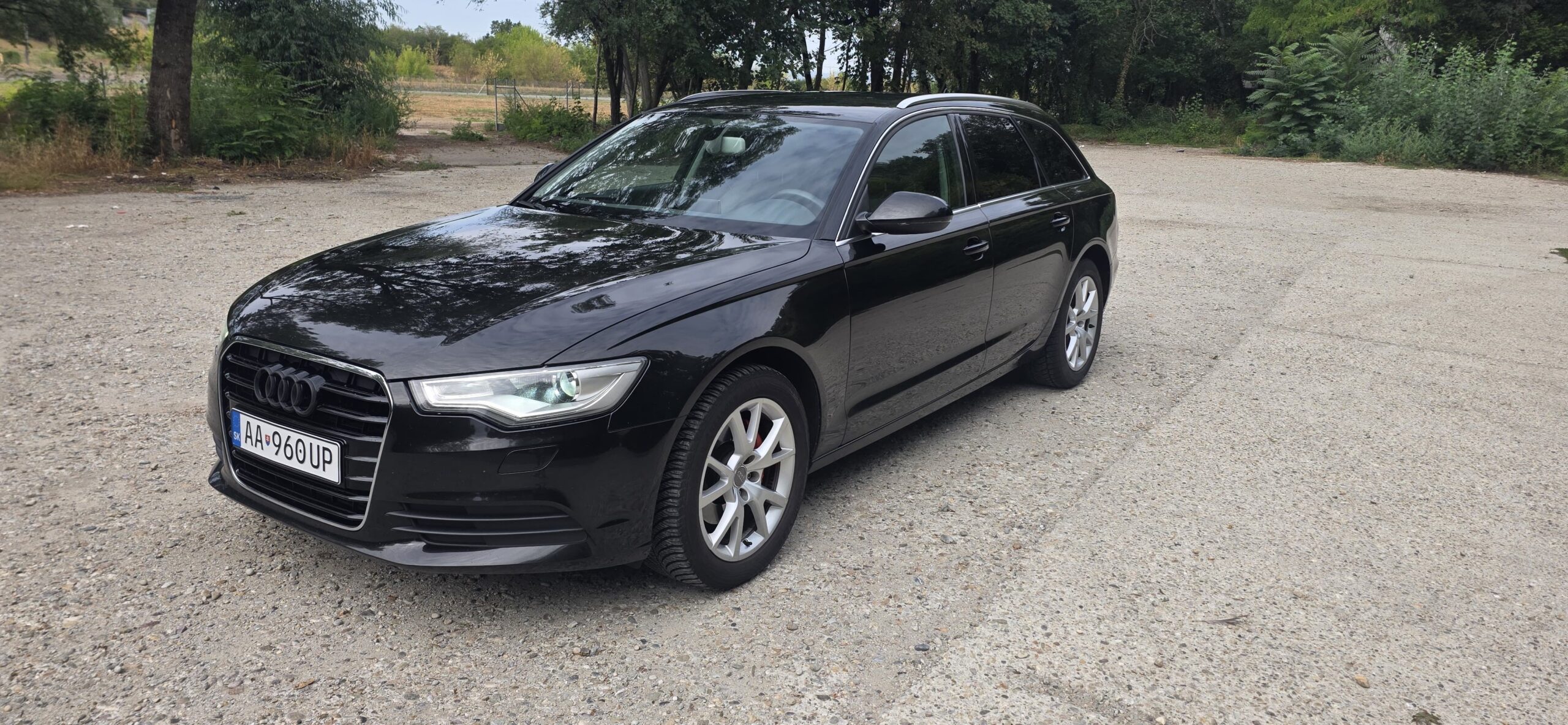 
								Audi A6 3.0 full									
