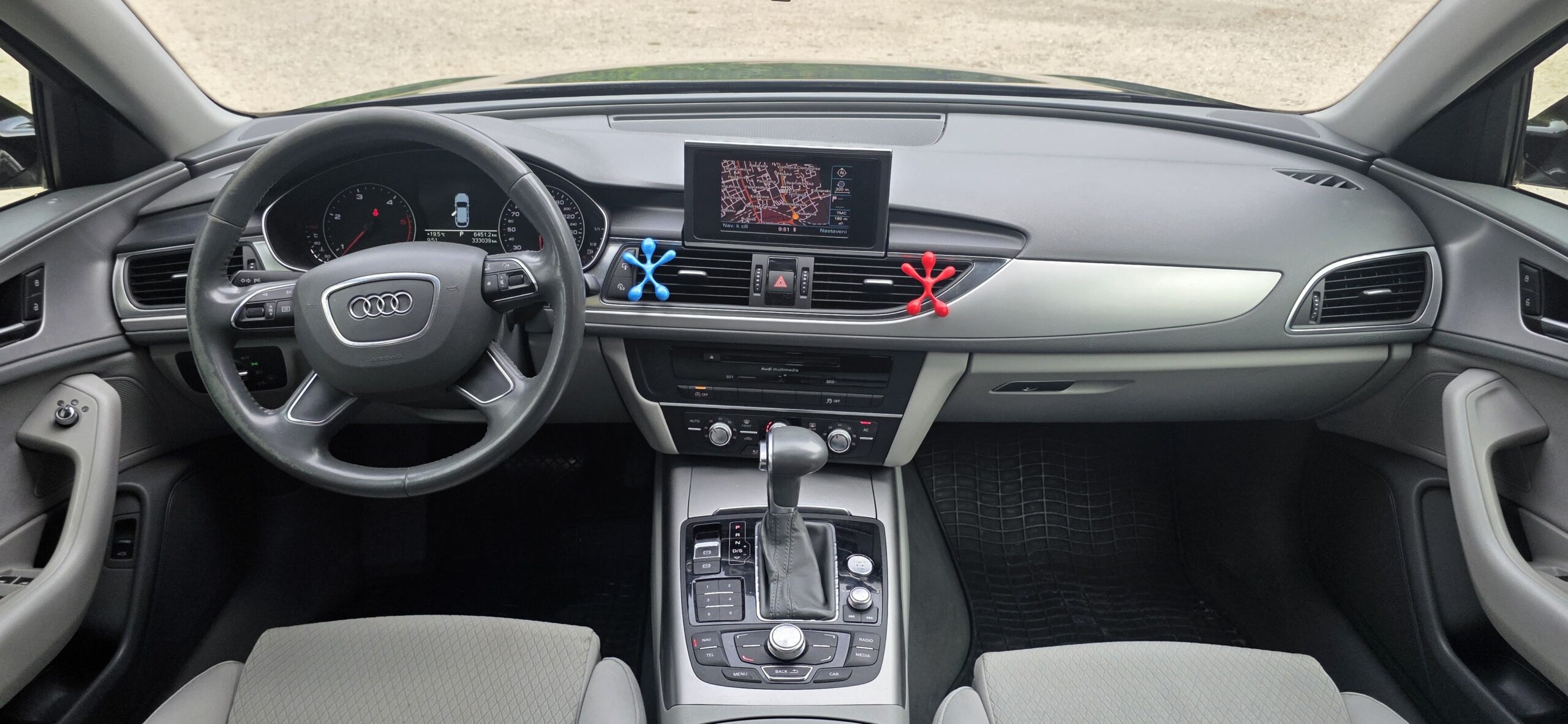 
								Audi A6 3.0 full									