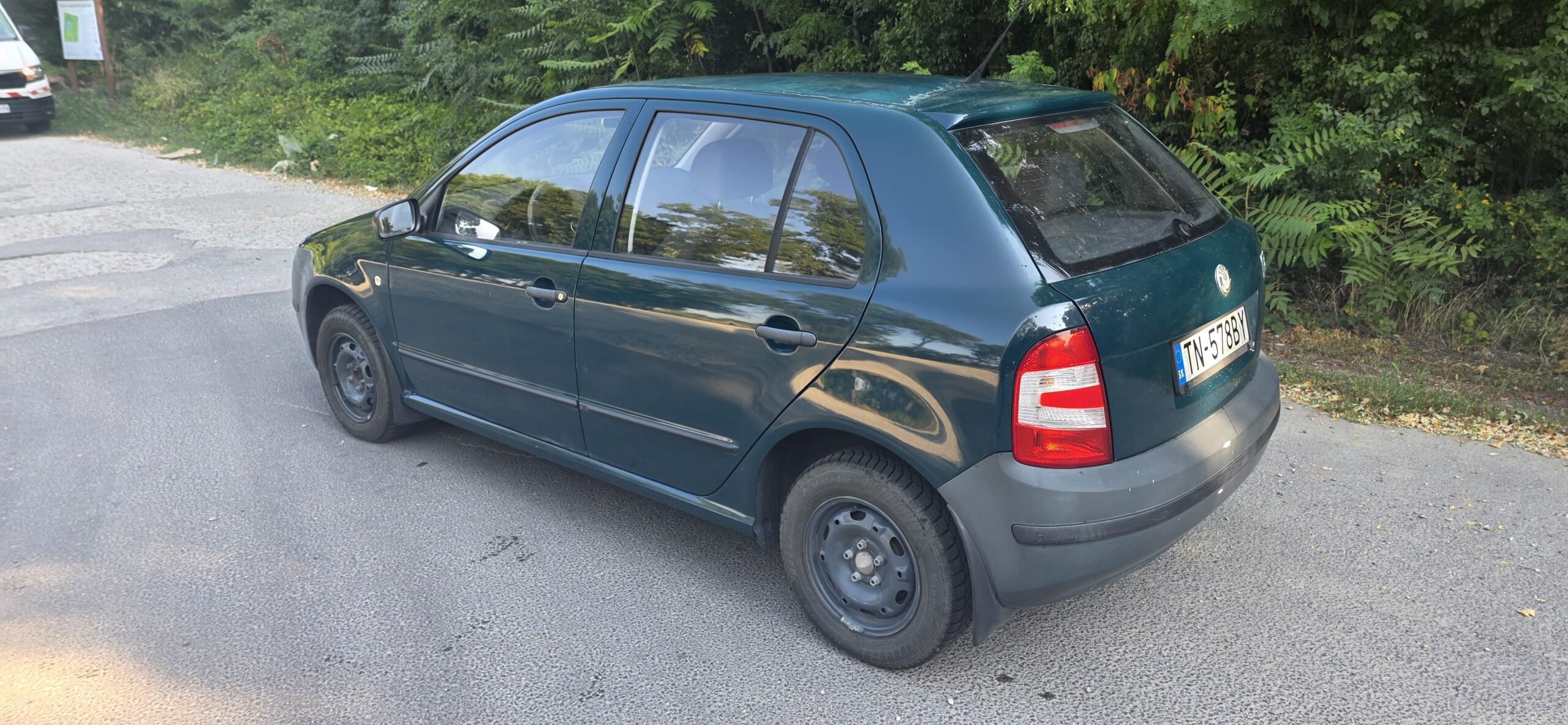 
								Škoda Fabia full									