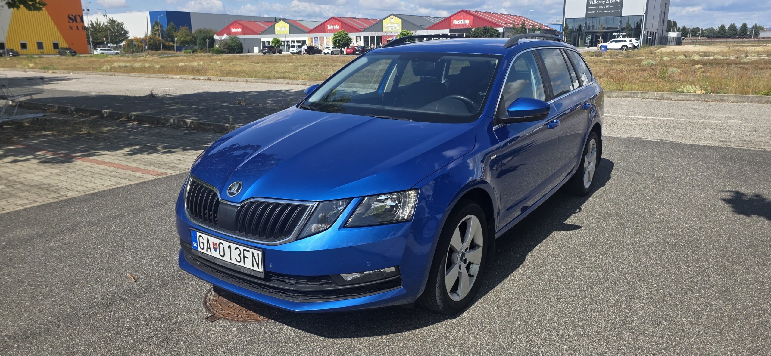 
								Škoda Octavia full									