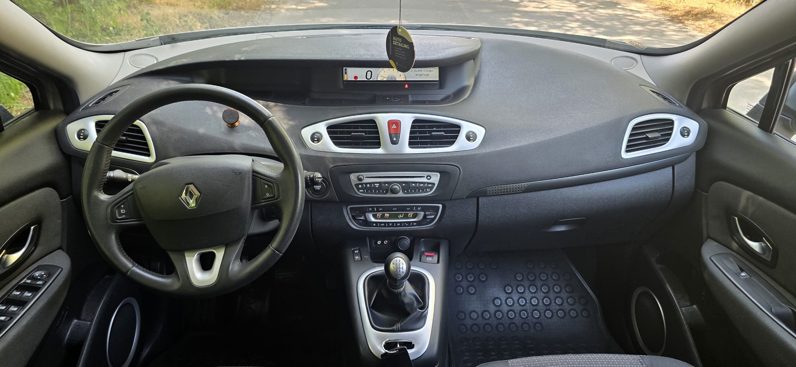 
								Renault Scenic full									