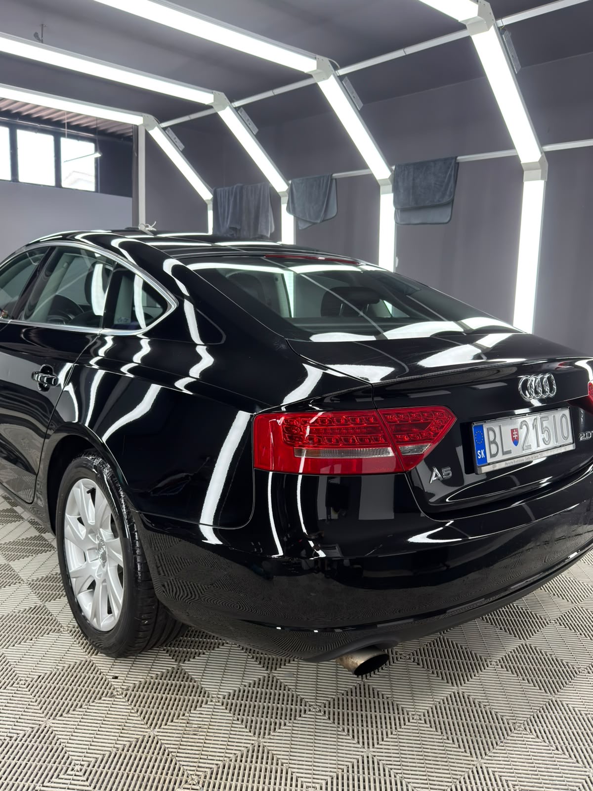 
								Audi A5 Sportback full									