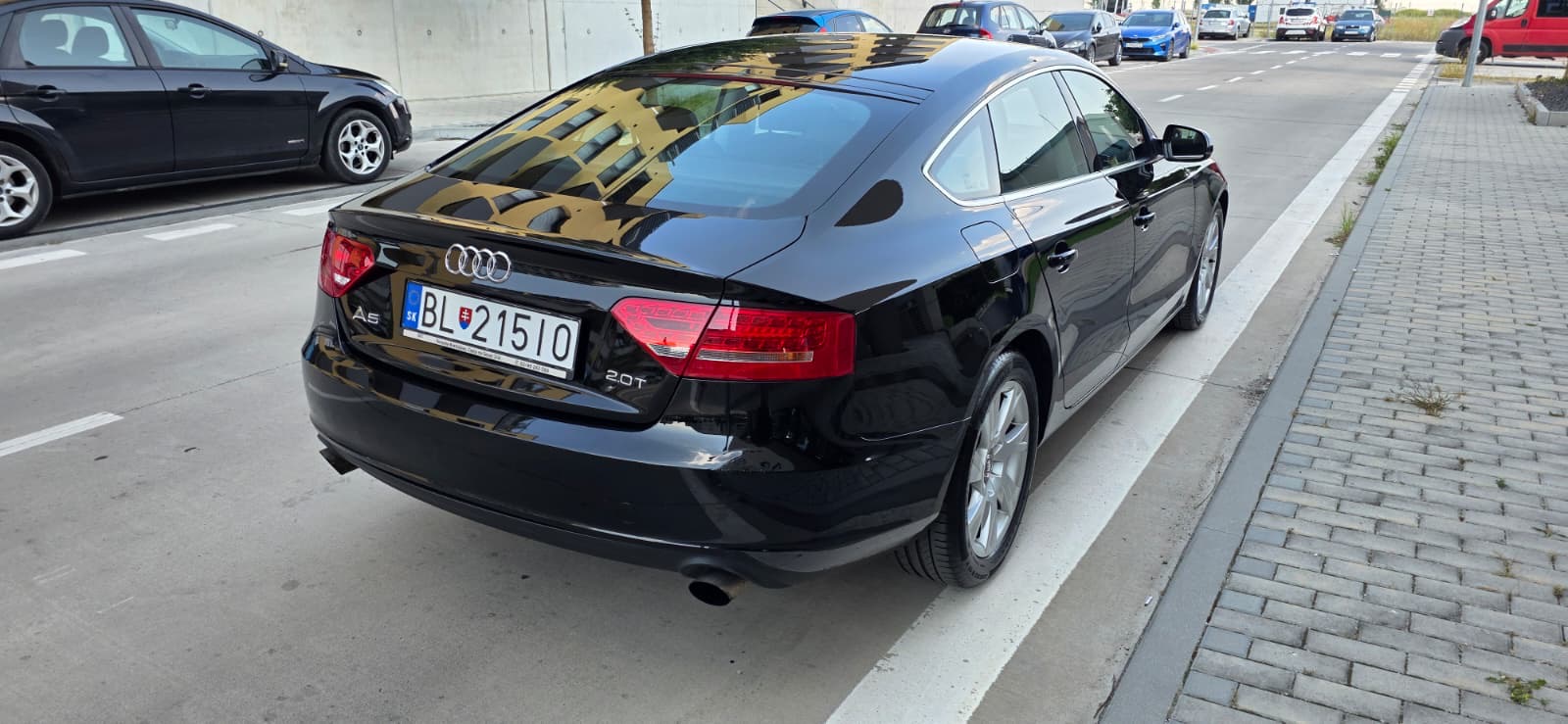 
								Audi A5 Sportback full									