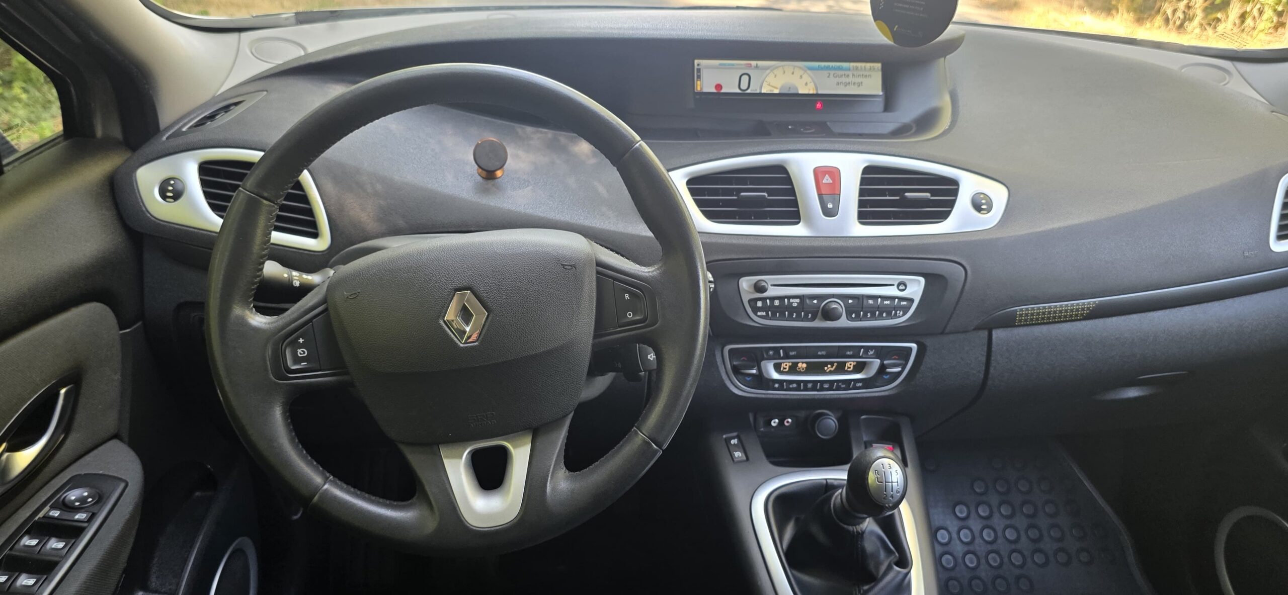 
								Renault Scenic full									