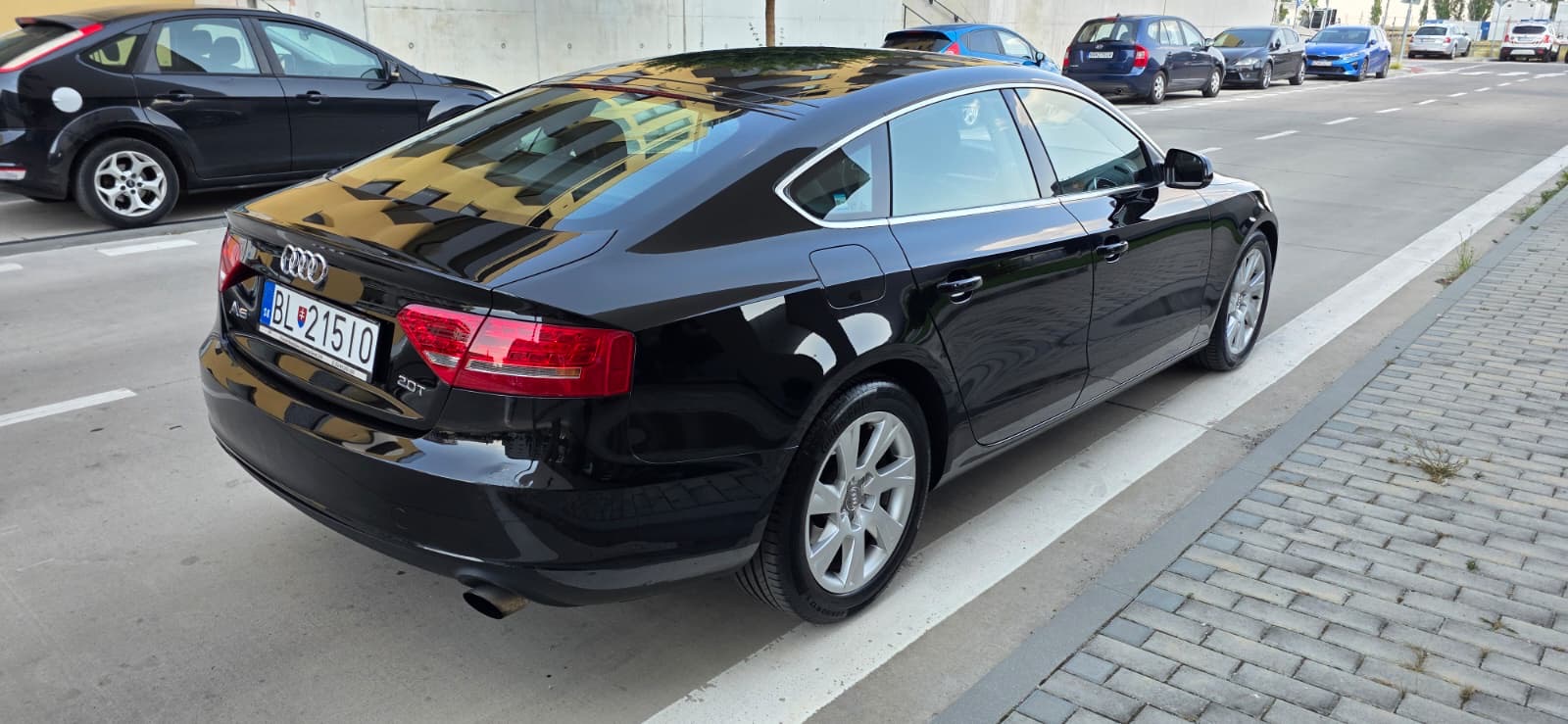 
								Audi A5 Sportback full									