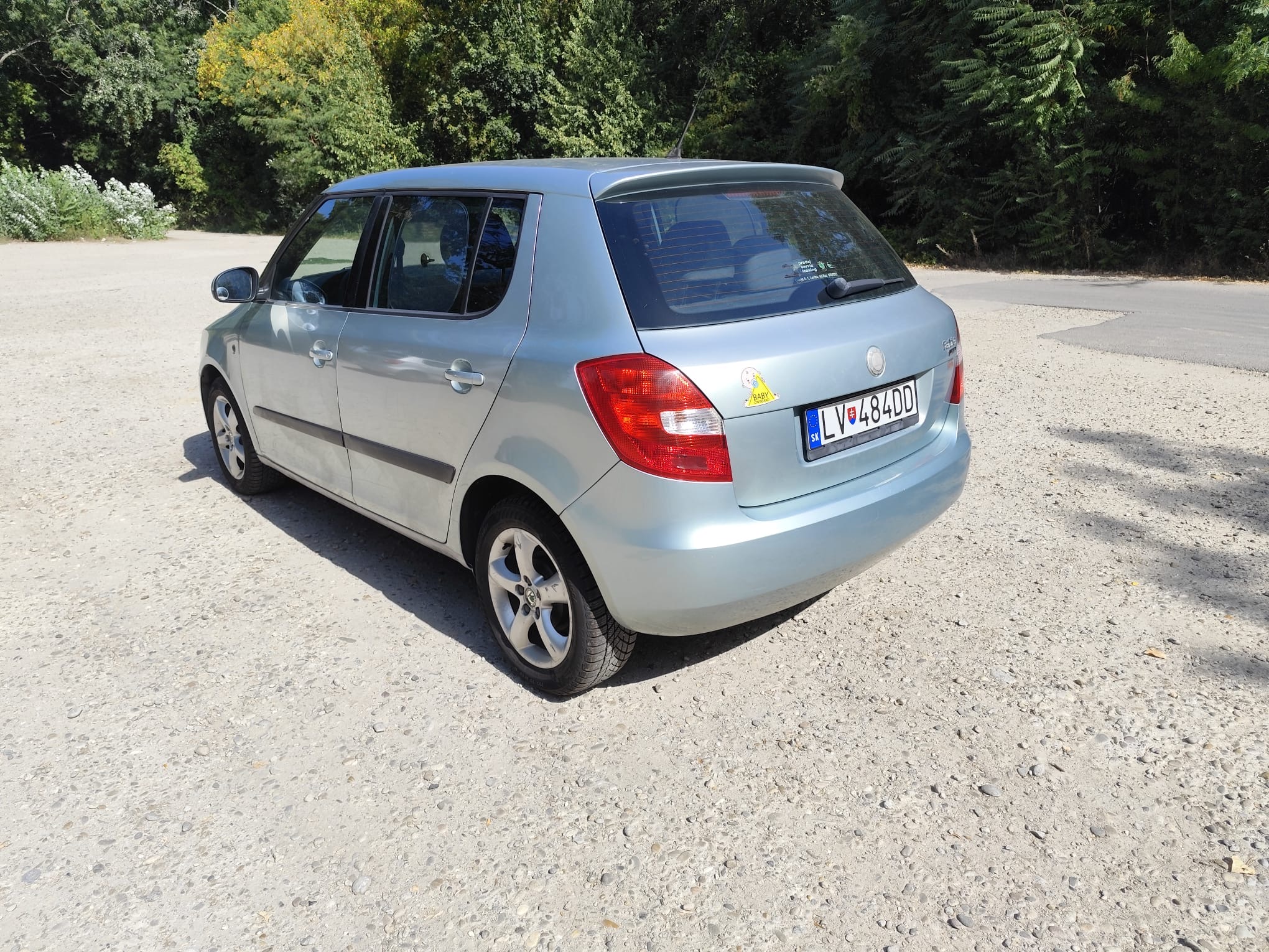 
								Škoda Fabia full									