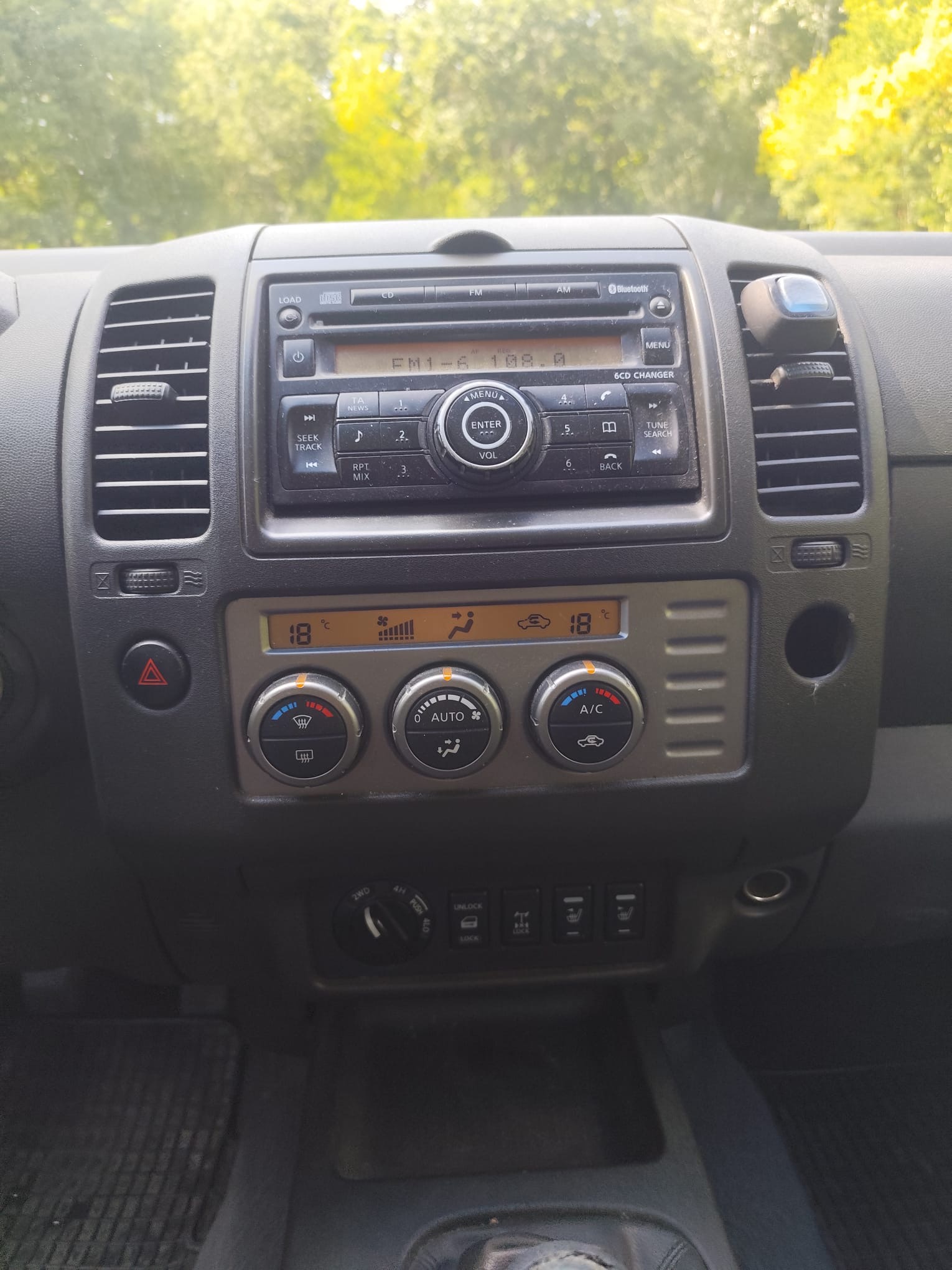 
								Nissan Navara full									