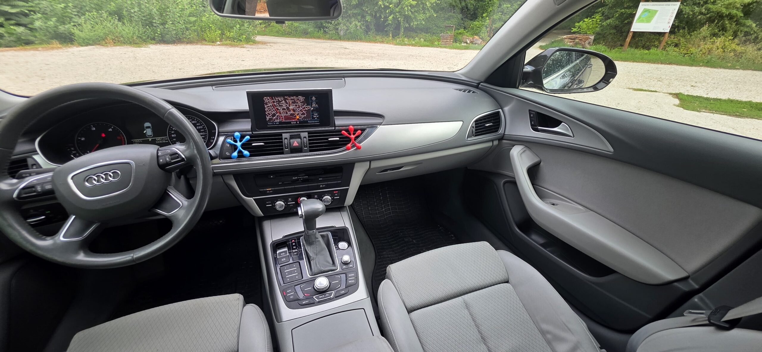 
								Audi A6 3.0 full									