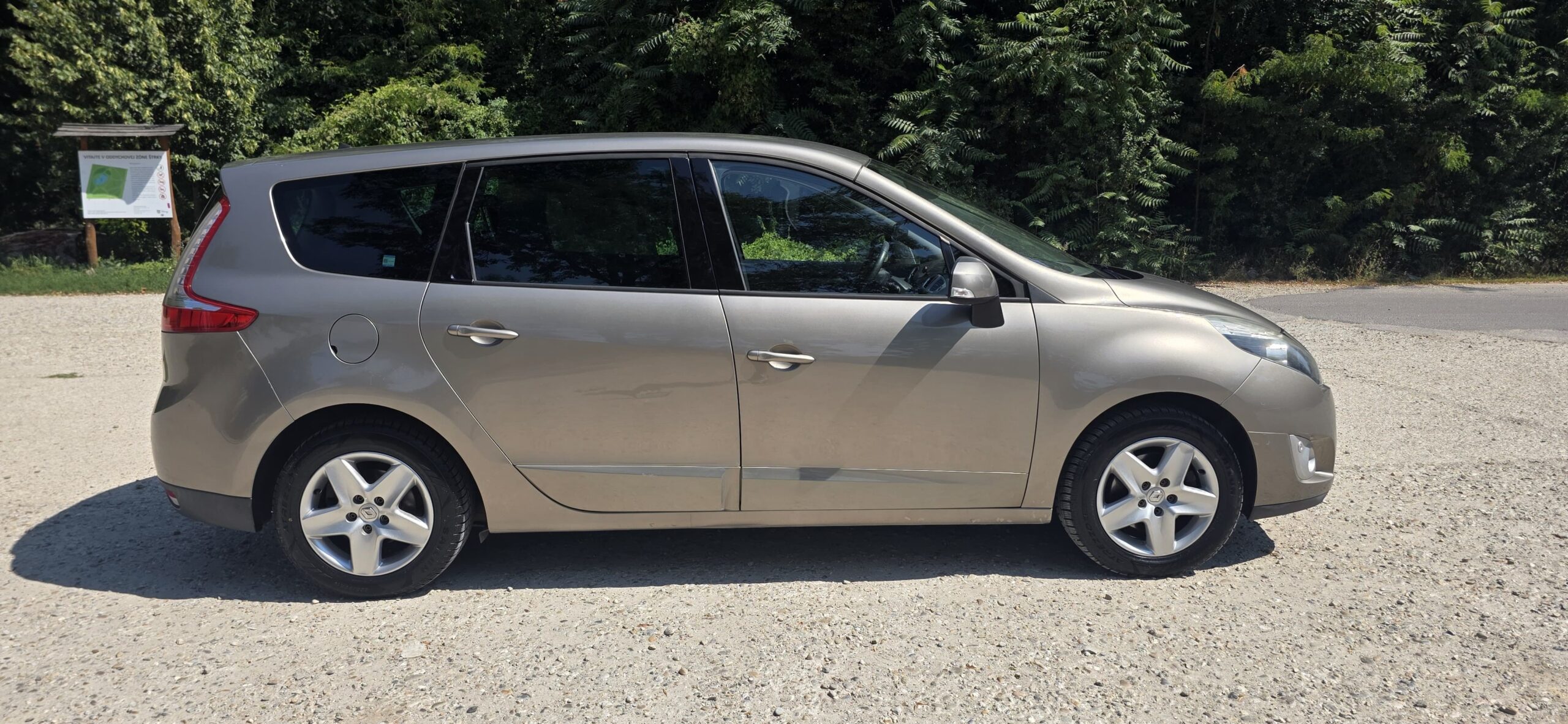 
								Renault Scenic full									