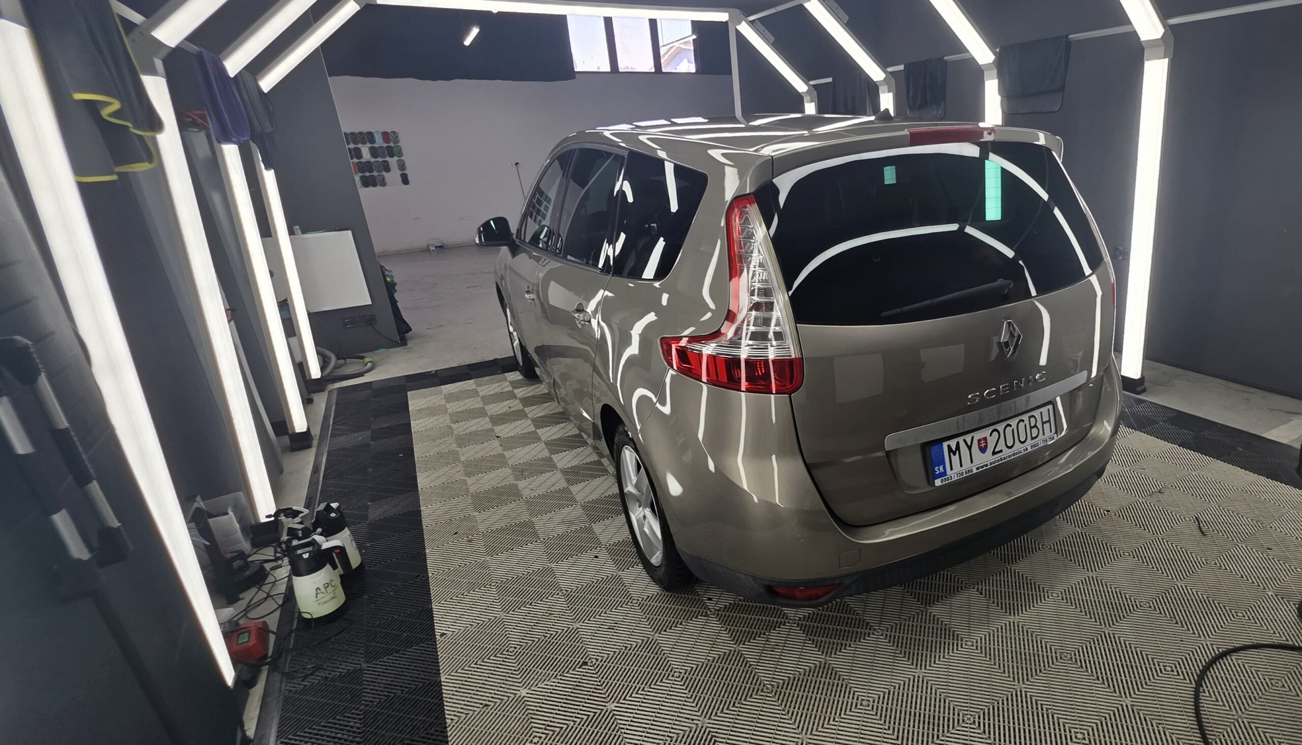 
								Renault Scenic full									