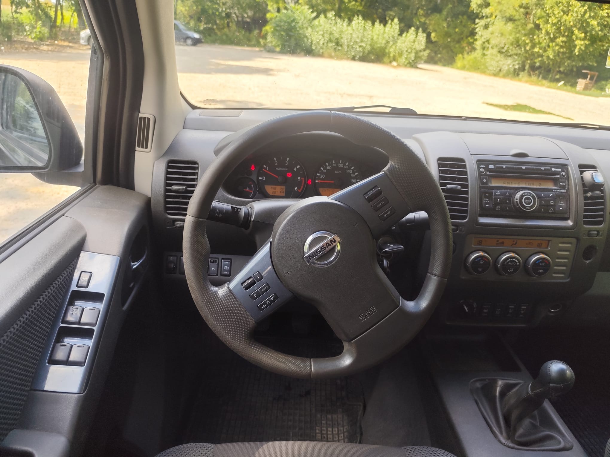 
								Nissan Navara full									