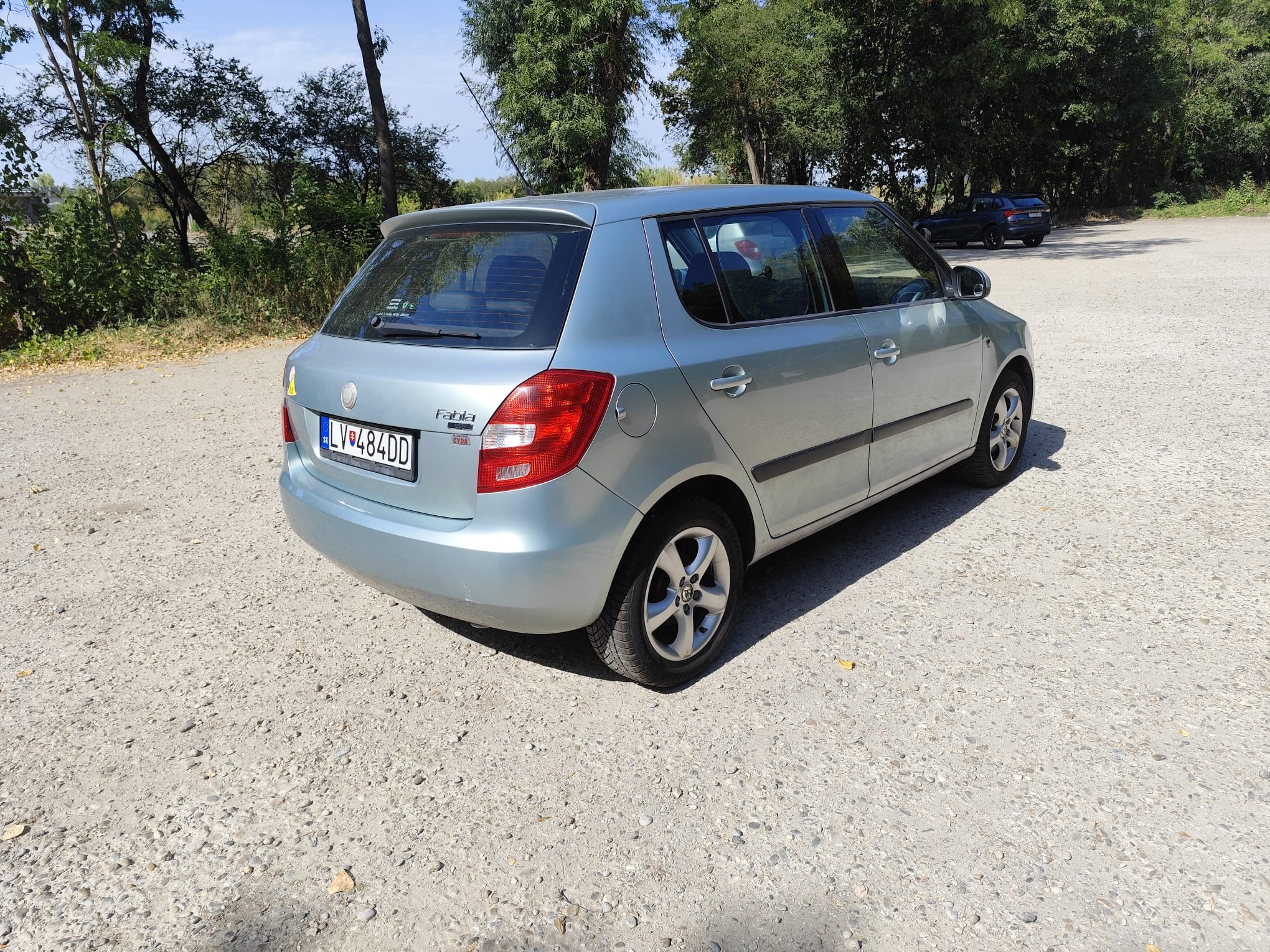 
								Škoda Fabia full									