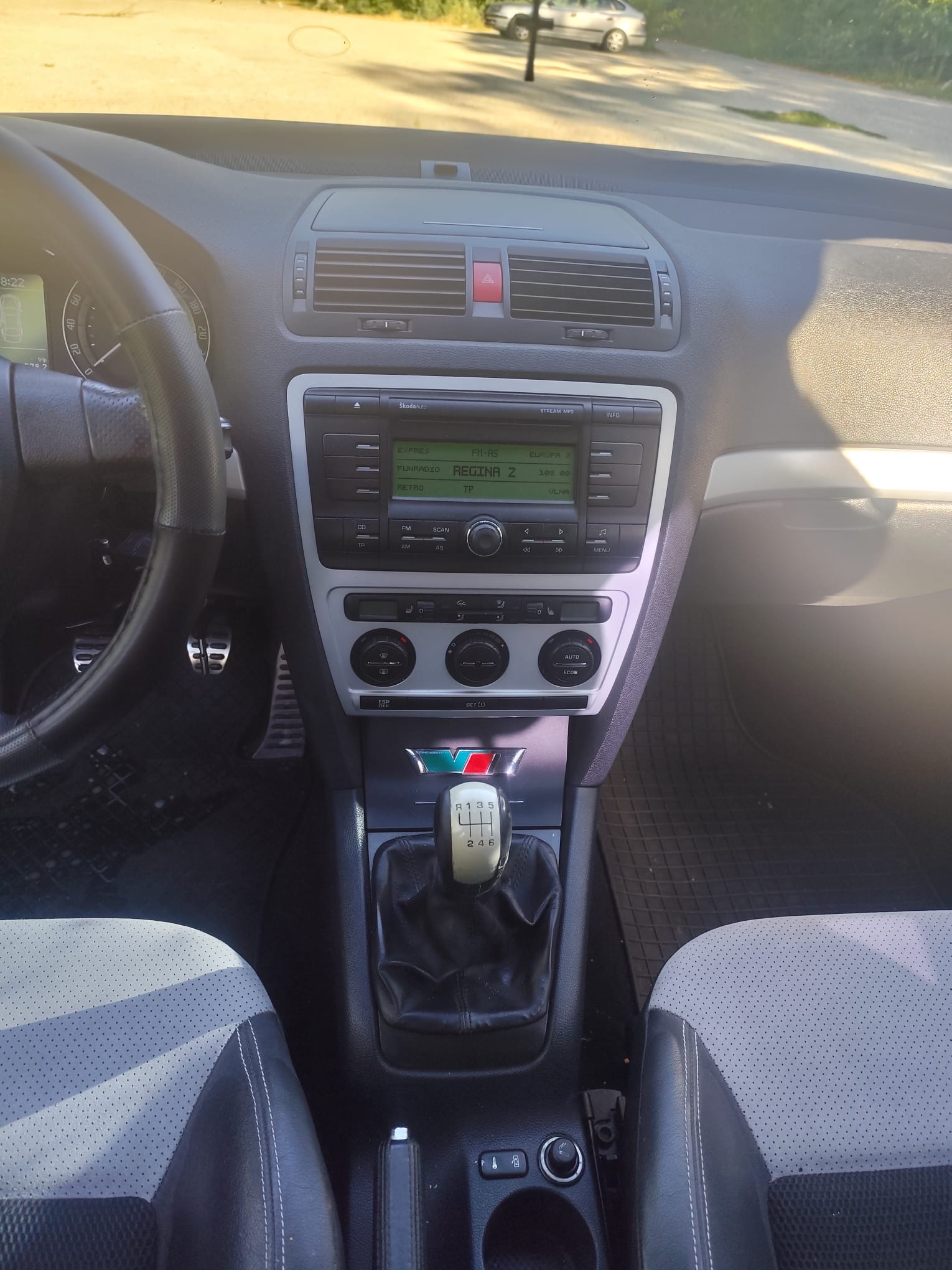 
								Škoda Octavia RS full									