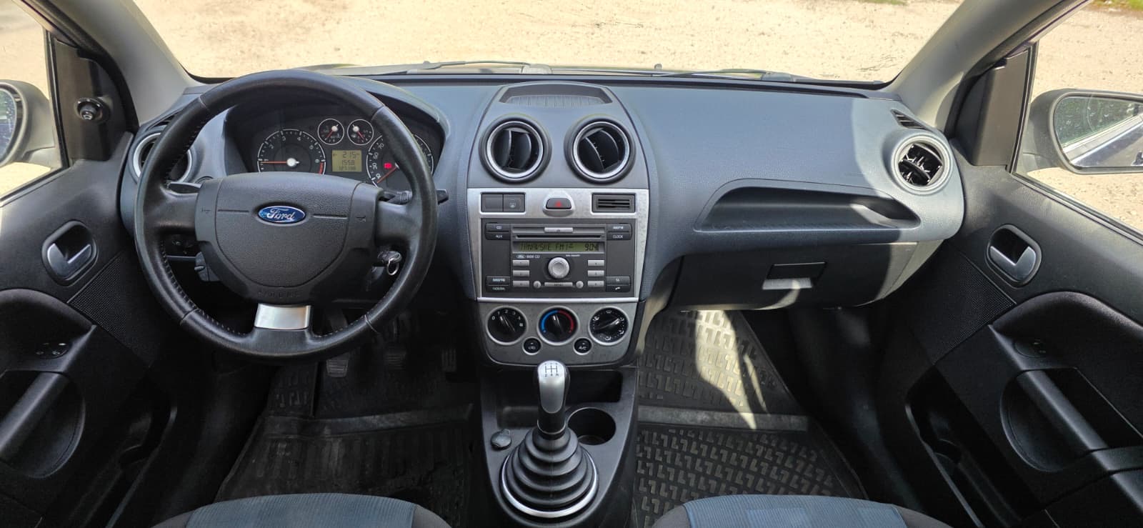 
								Ford Fiesta full									