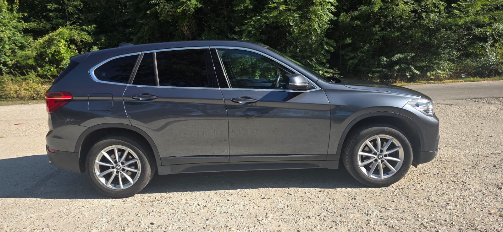 
								BMW X1 full									