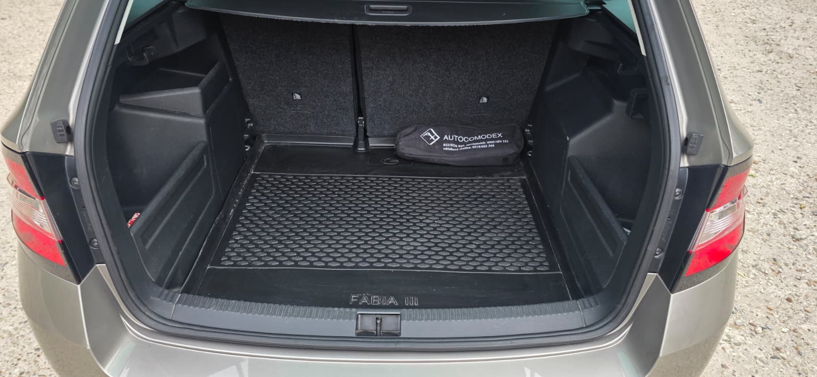 
								Škoda Fabia 1,2TSI full									