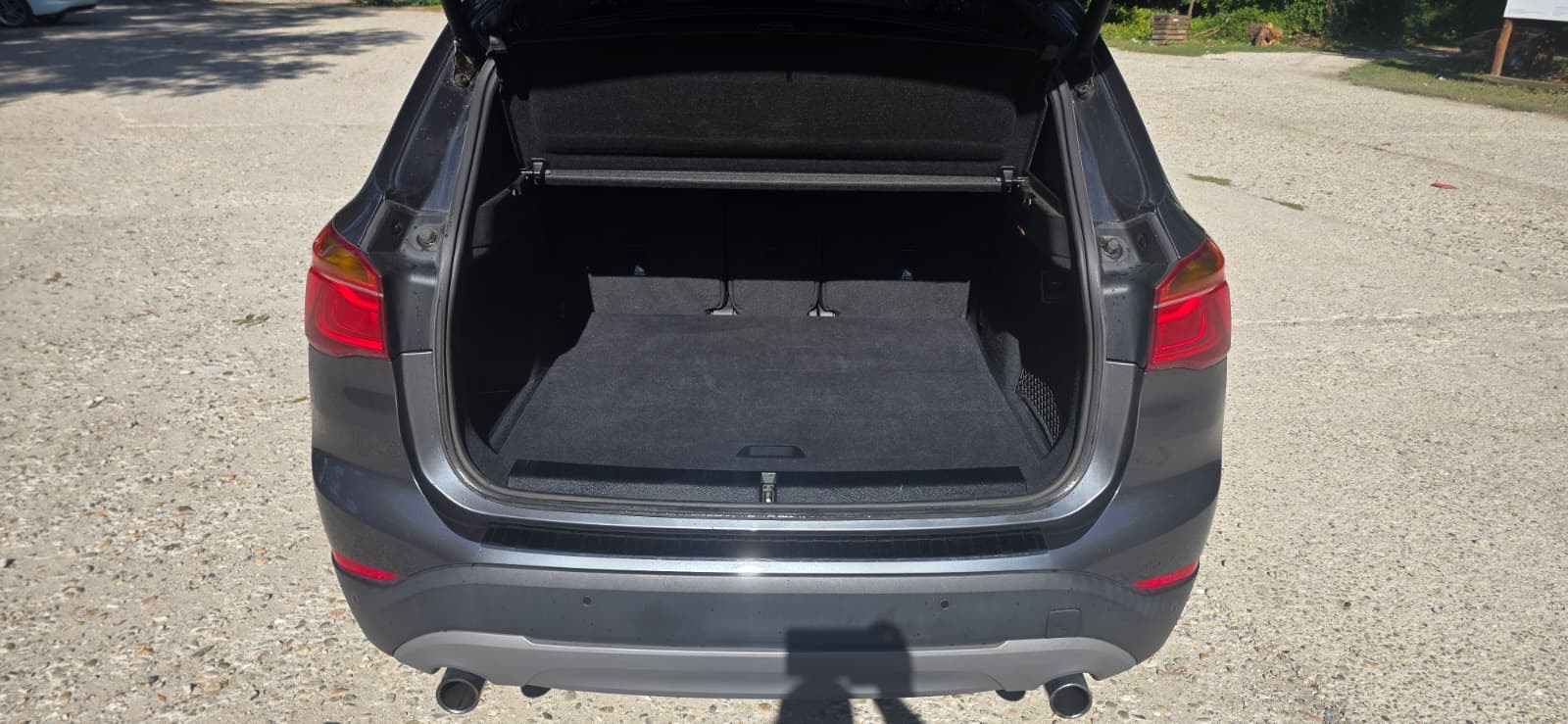 
								BMW X1 full									