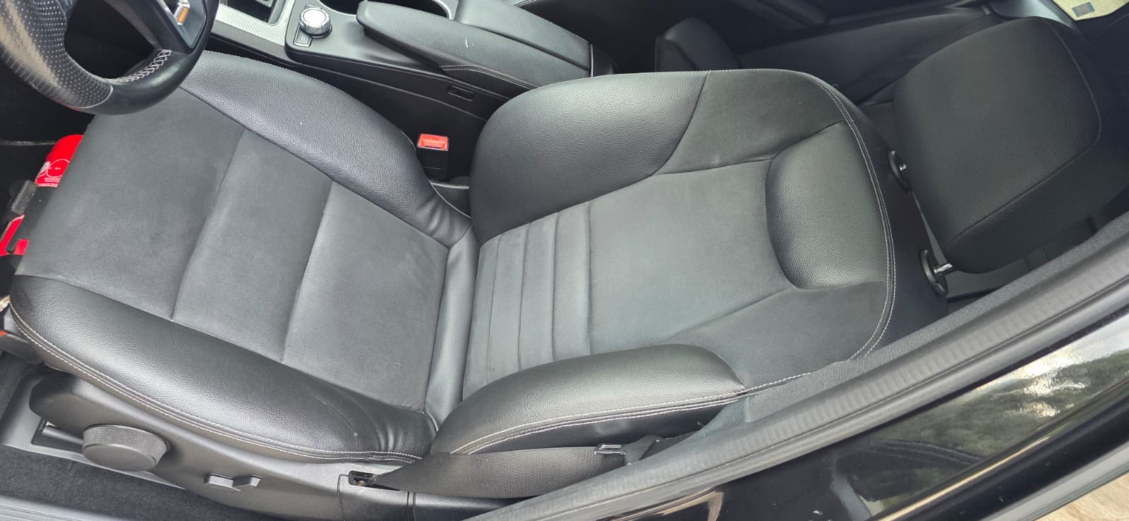 
								Mercedes-Benz GLK 220 CDI 4MATIC full									