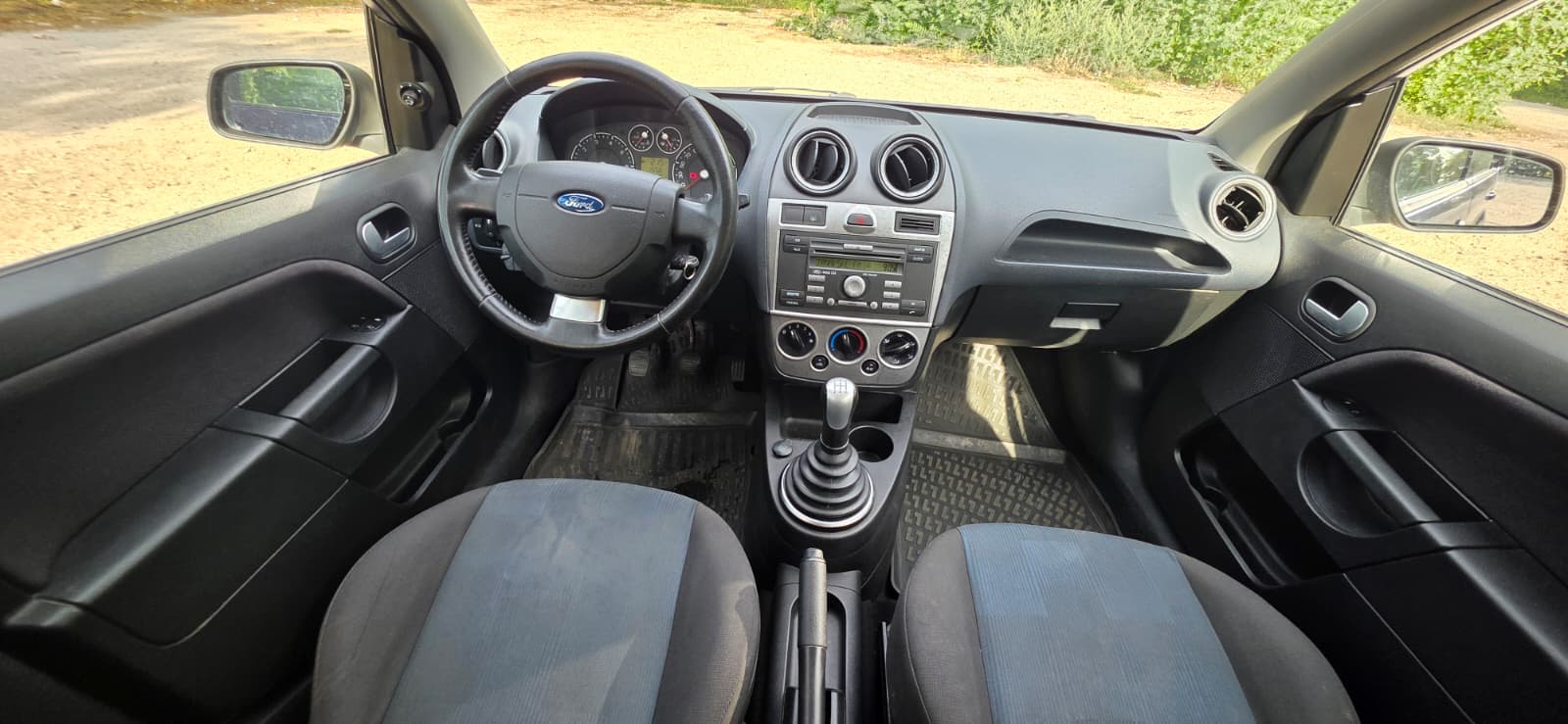 
								Ford Fiesta full									