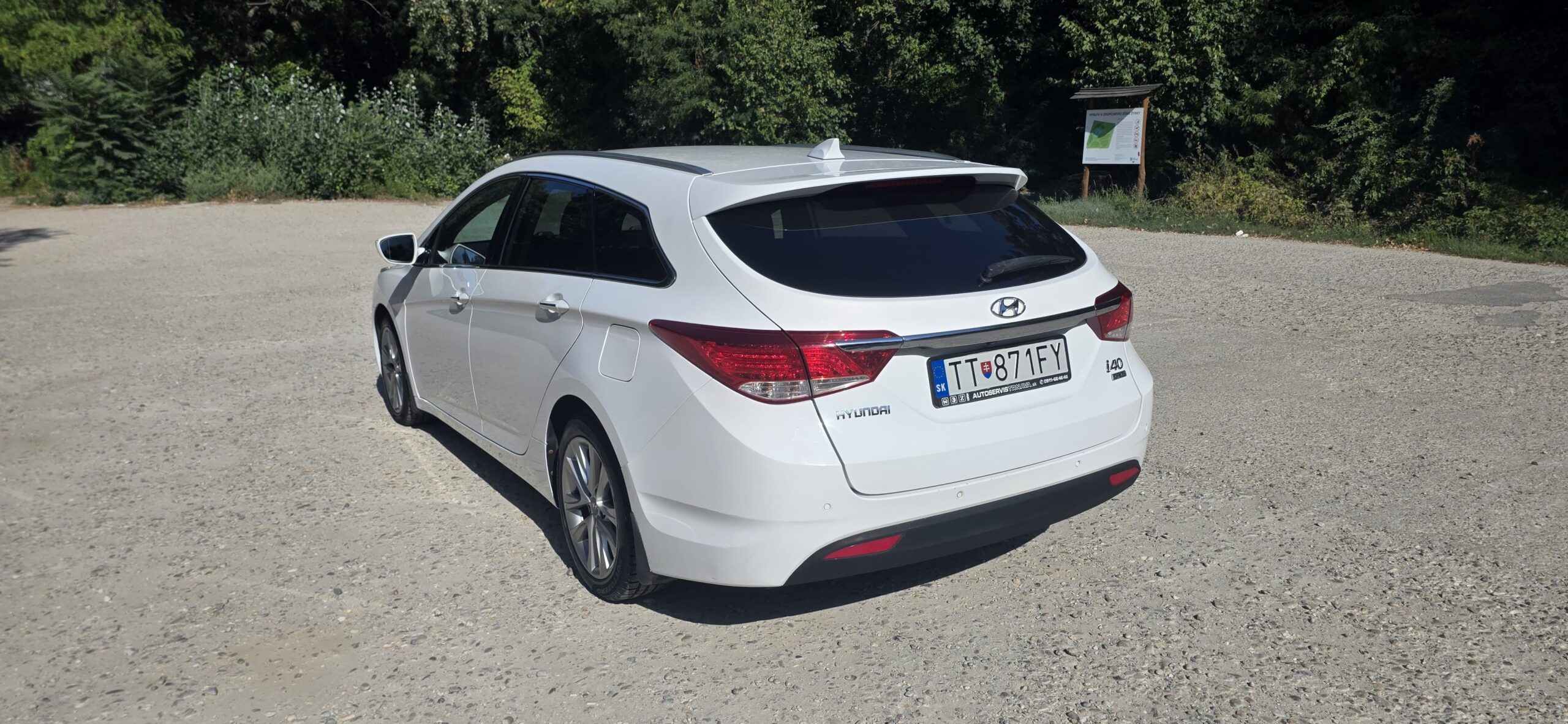 
								Hyundai i40 full									