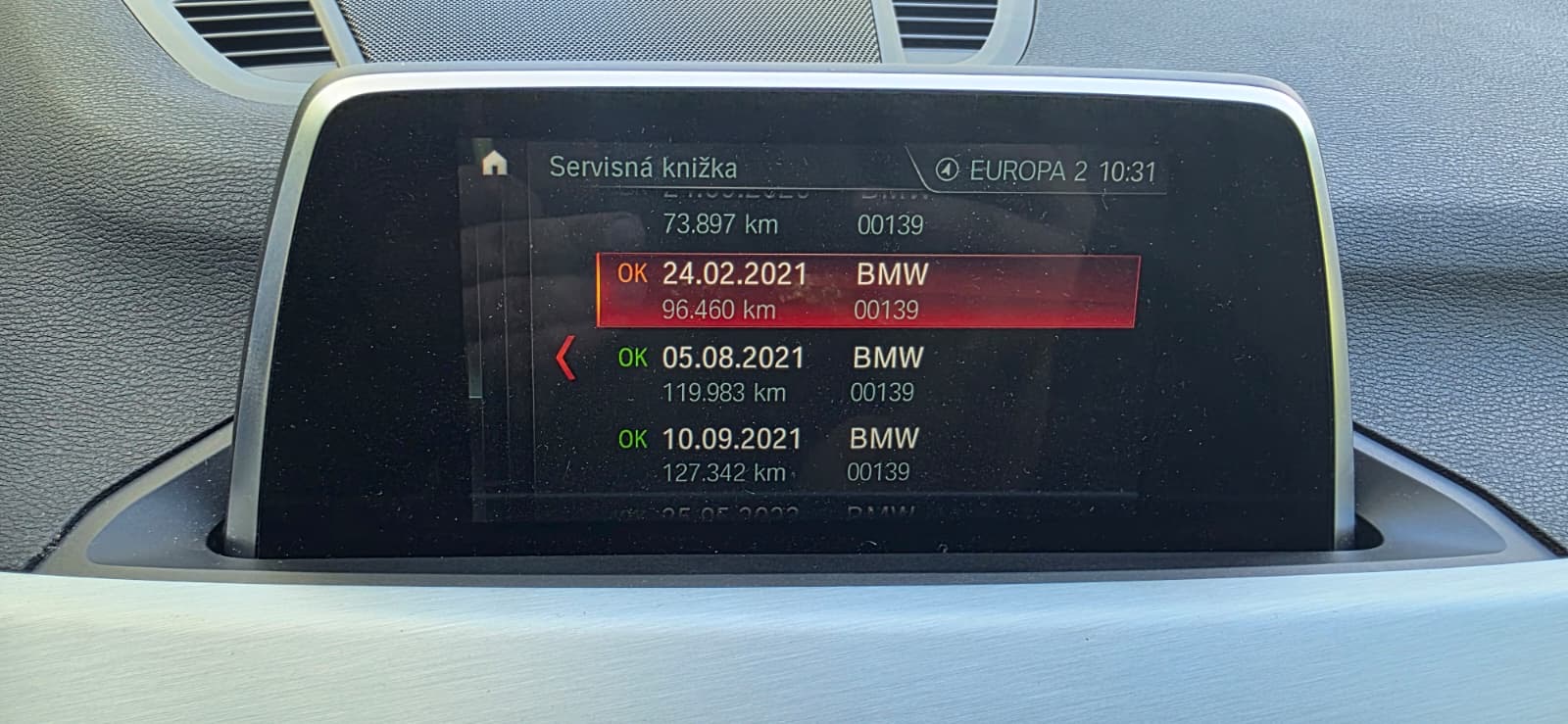 
								BMW X1 full									