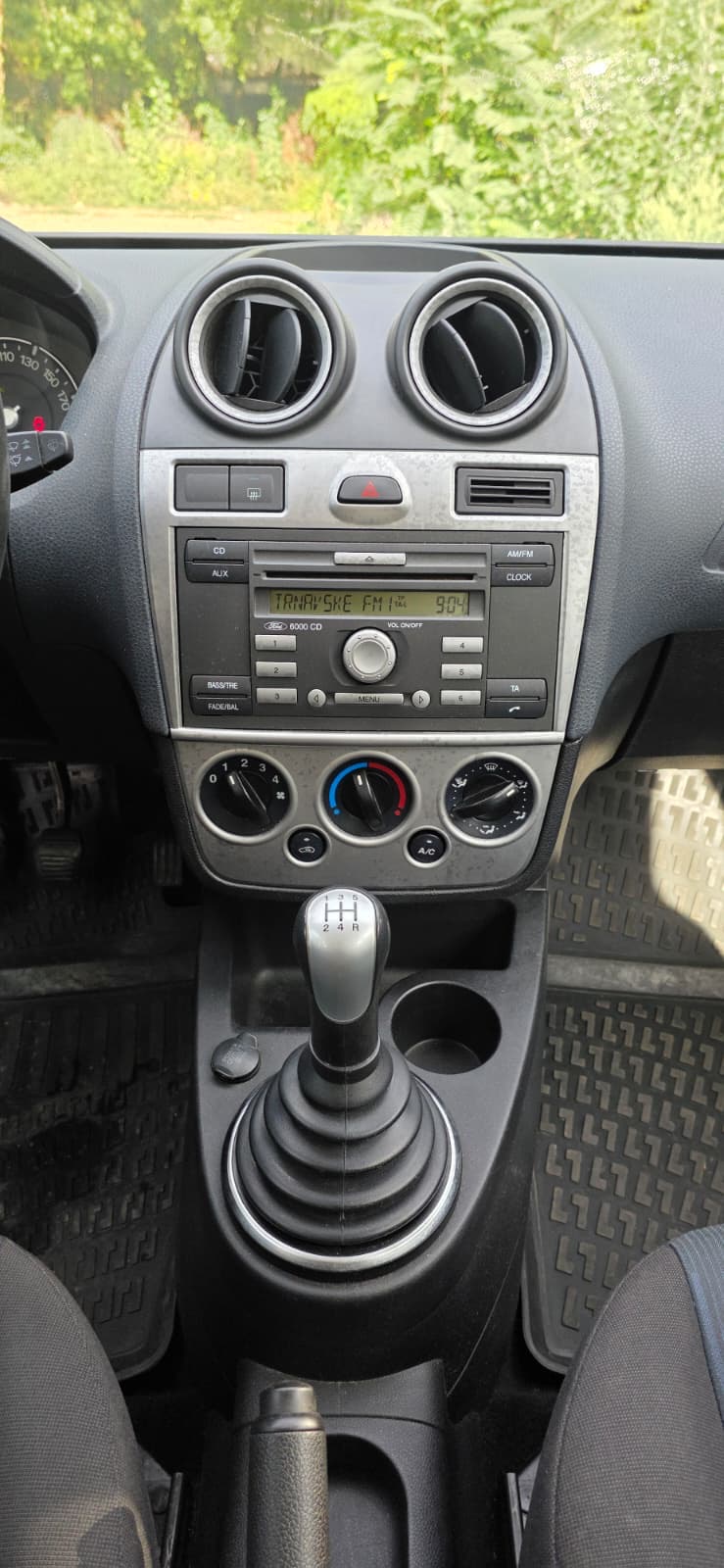 
								Ford Fiesta full									