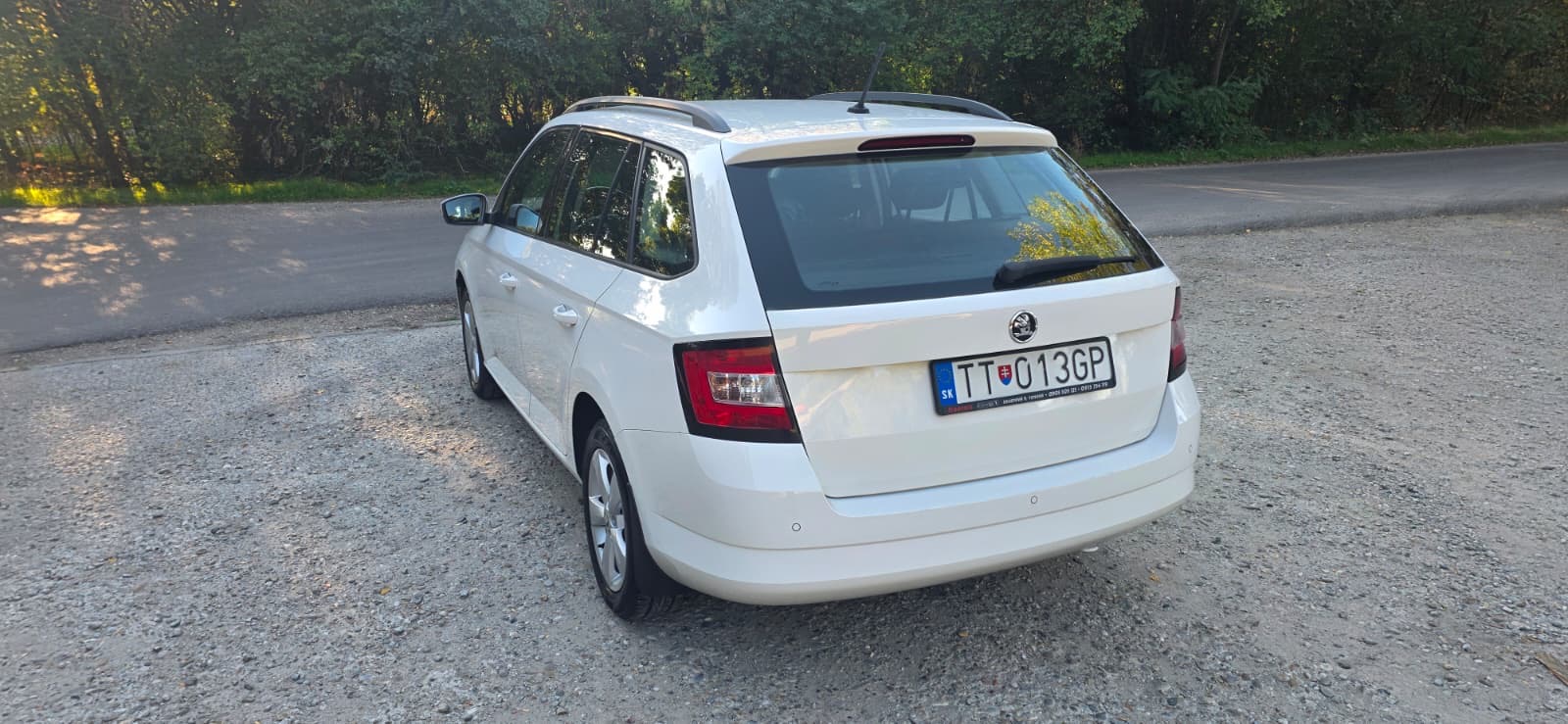 
								Škoda Fabia full									