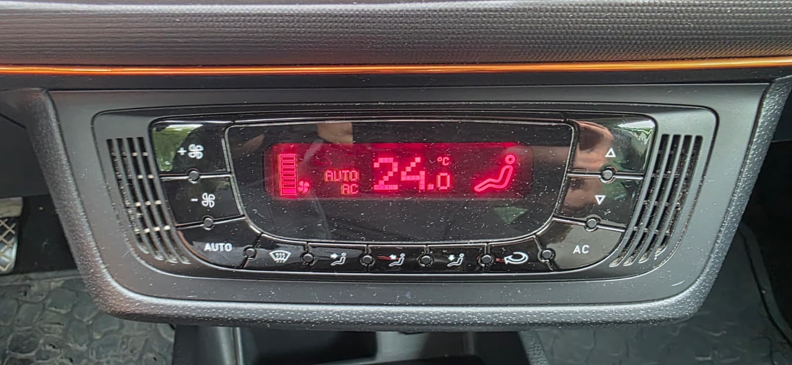 
								Seat Ibiza full									