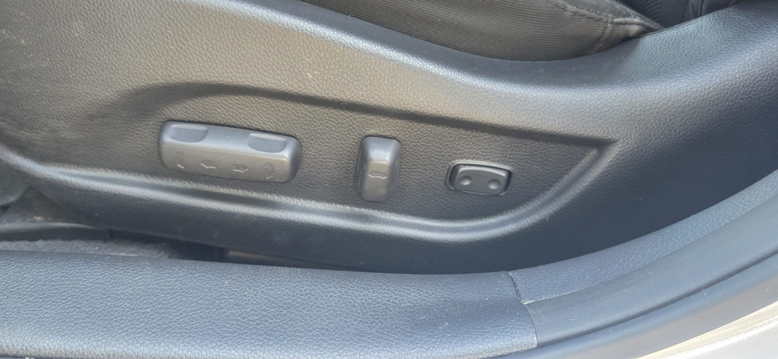
								Hyundai i40 full									