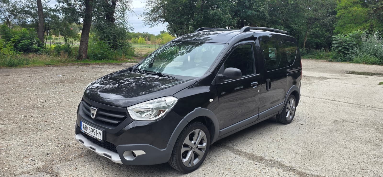 
								Dacia Dokker full									