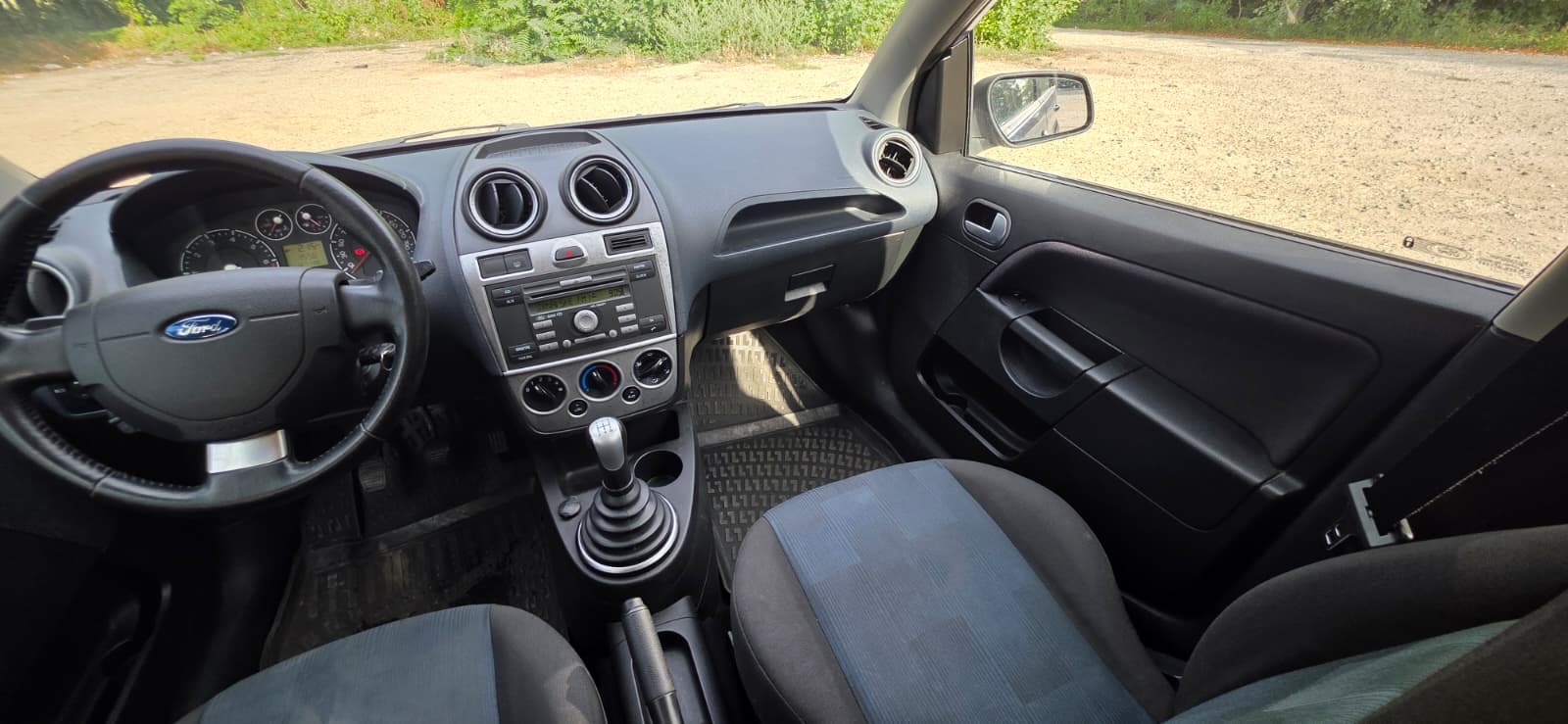 
								Ford Fiesta full									