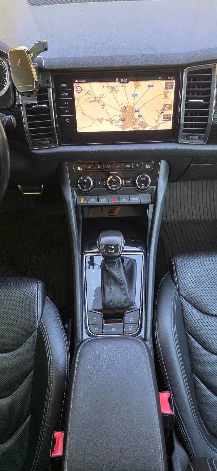 
								Škoda Kodiaq 2,0TDI 4×4 140kw full									